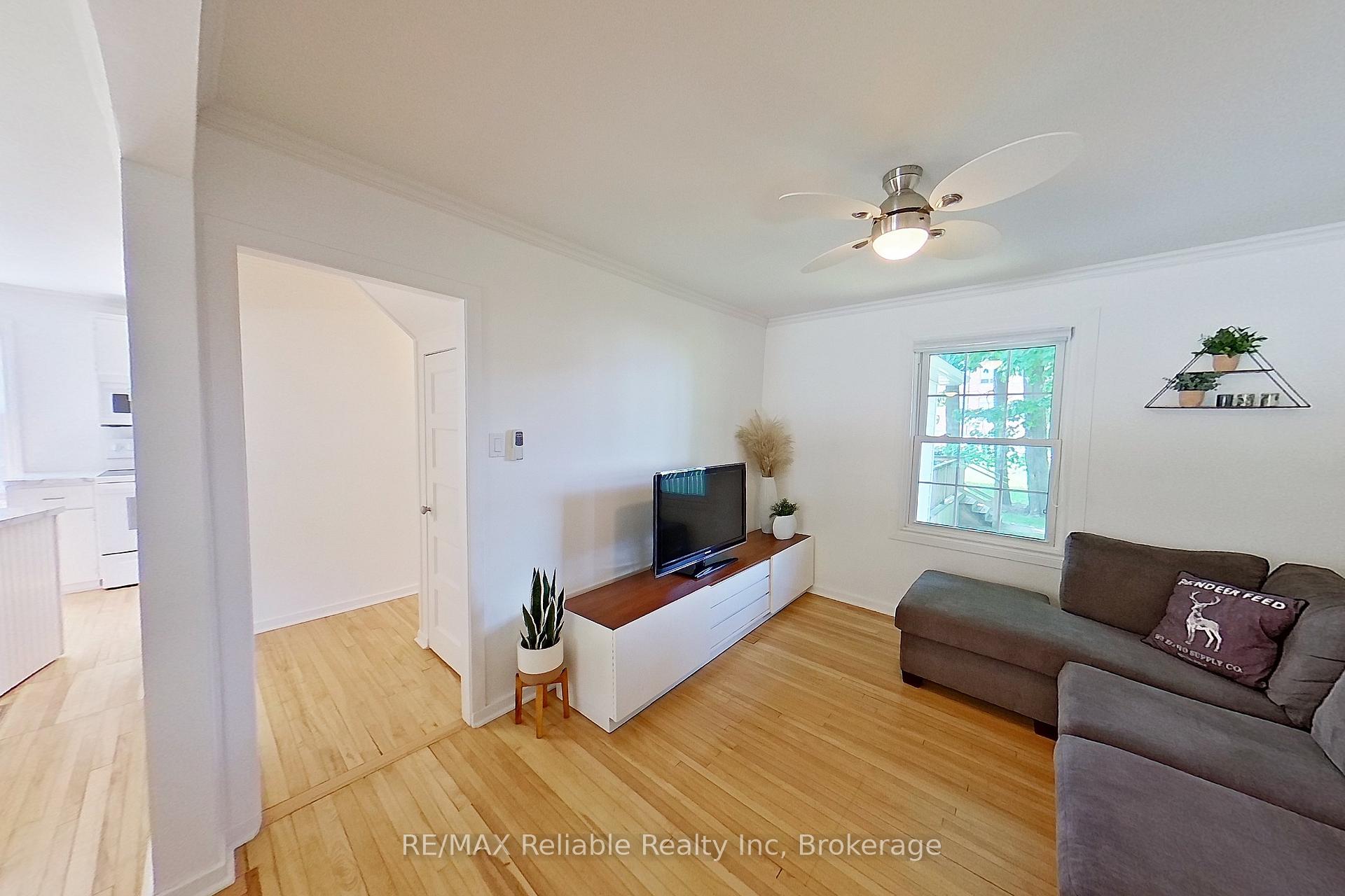Photo 20 of 90 Raglan Street, Central Huron, Clinton — HOMEH