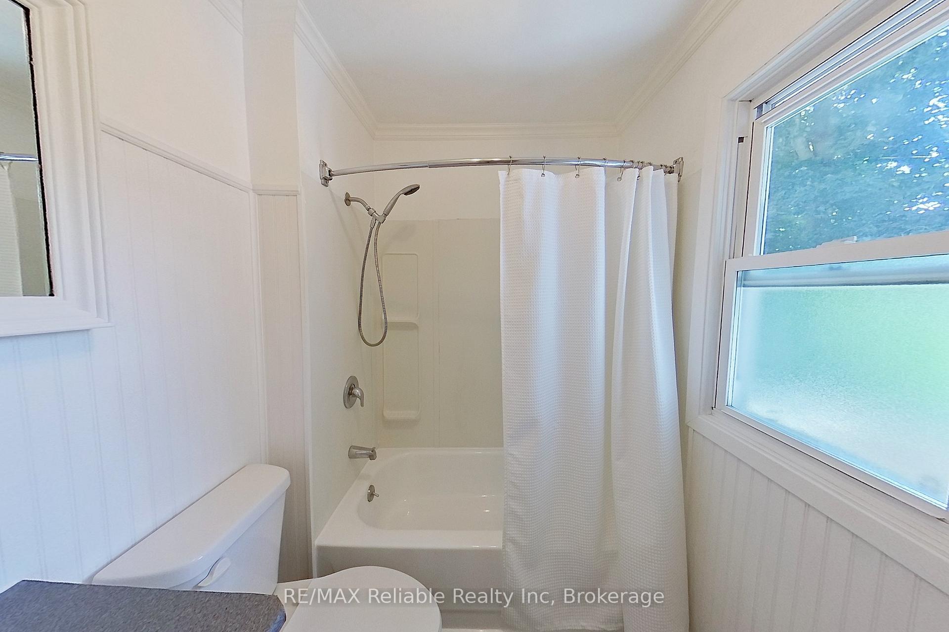 Photo 21 of 90 Raglan Street, Central Huron, Clinton — HOMEH