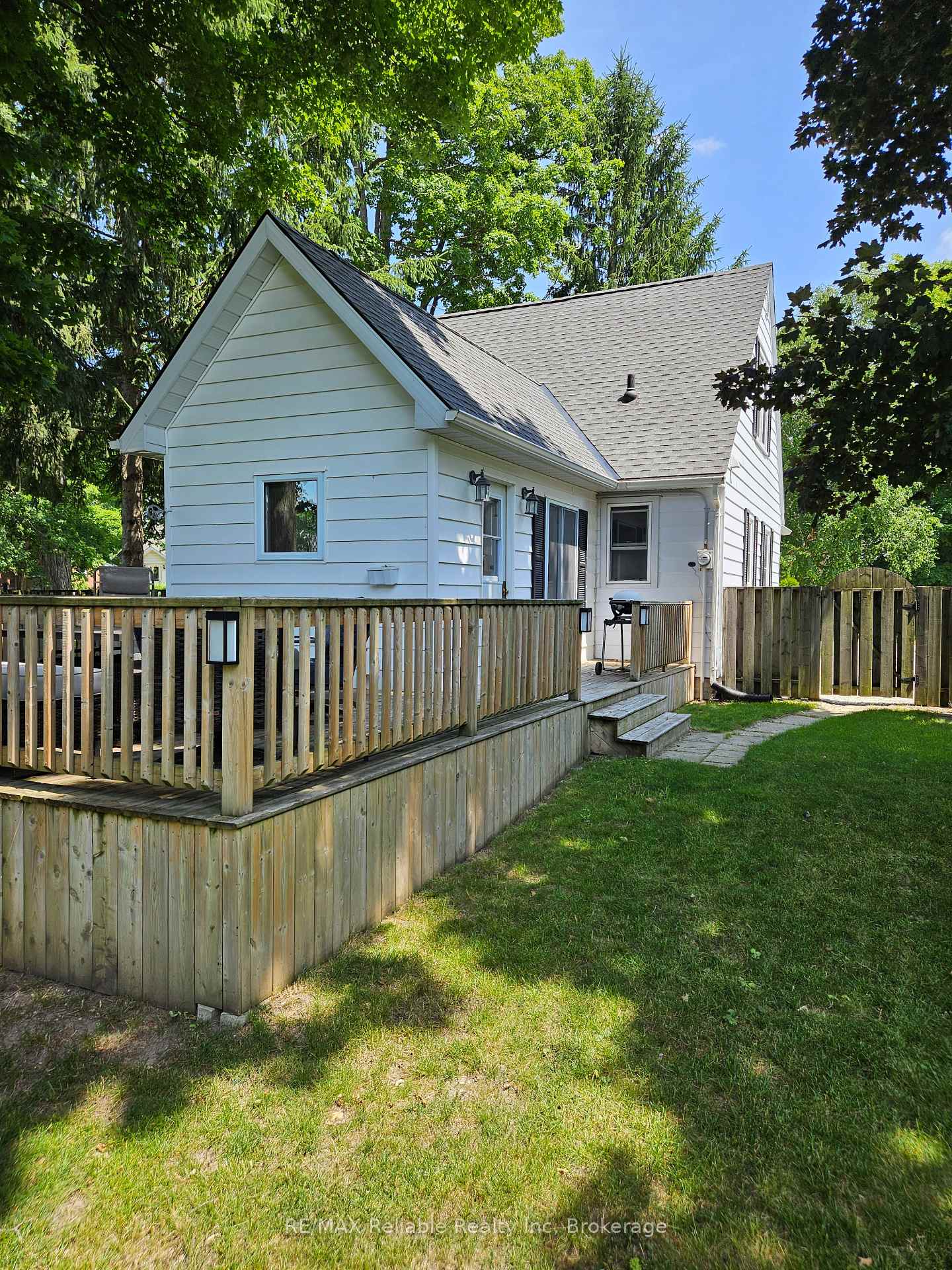 Photo 45 of 90 Raglan Street, Central Huron, Clinton — HOMEH