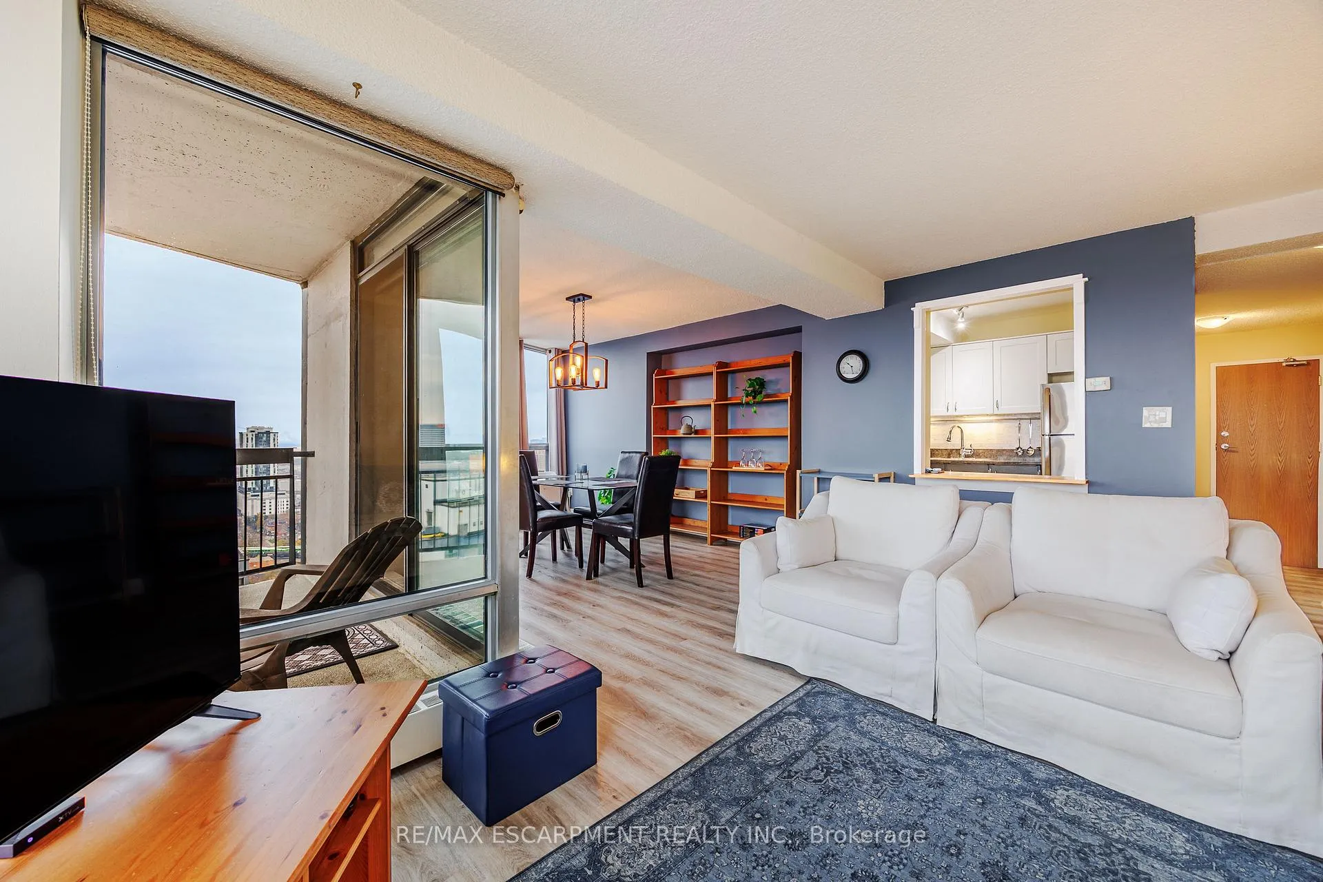 Photo 5 of Unit 2604, 150 Charlton Avenue E, Hamilton, Corktown — HOMEH