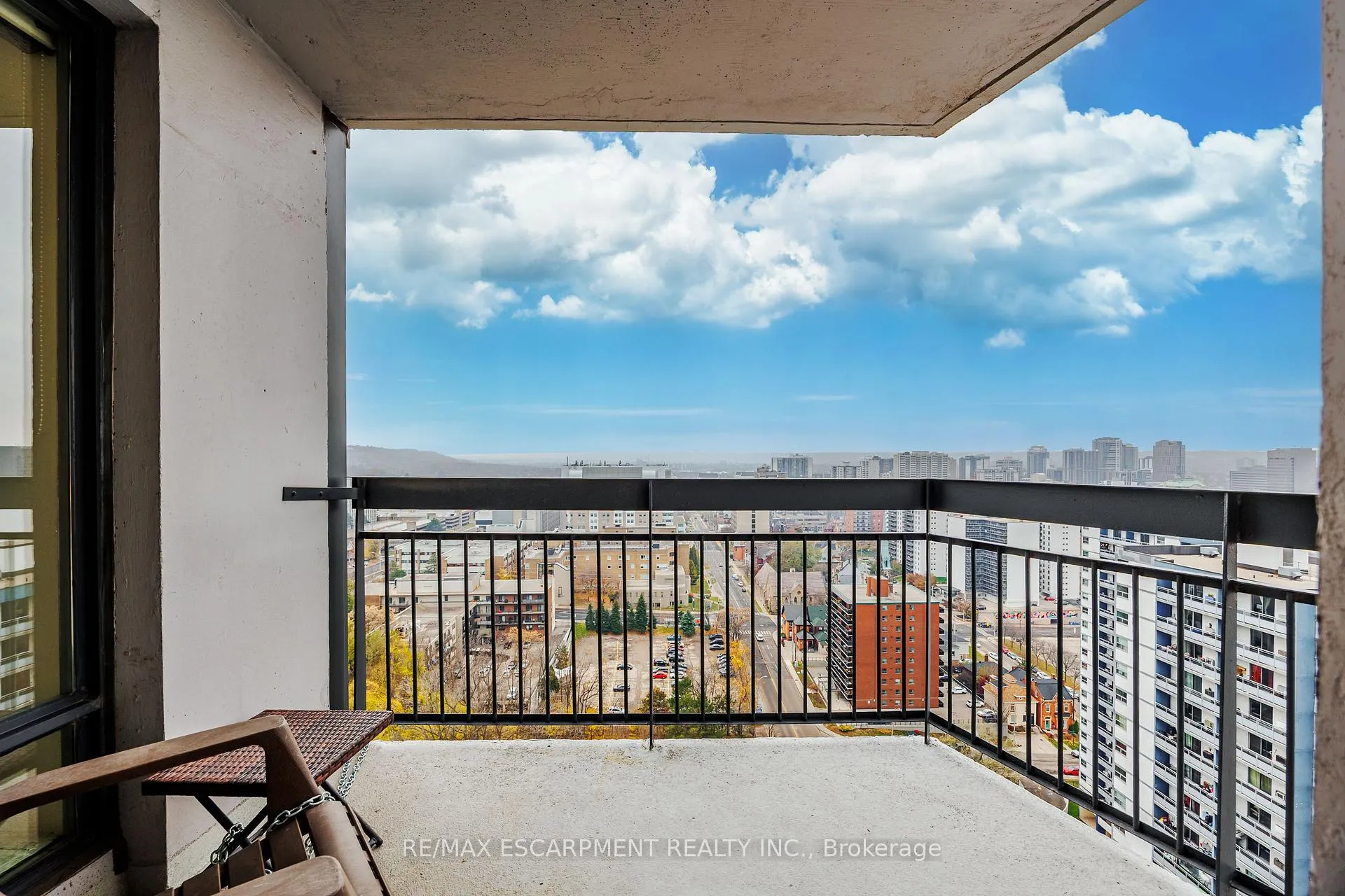 Photo 8 of Unit 2604, 150 Charlton Avenue E, Hamilton, Corktown — HOMEH