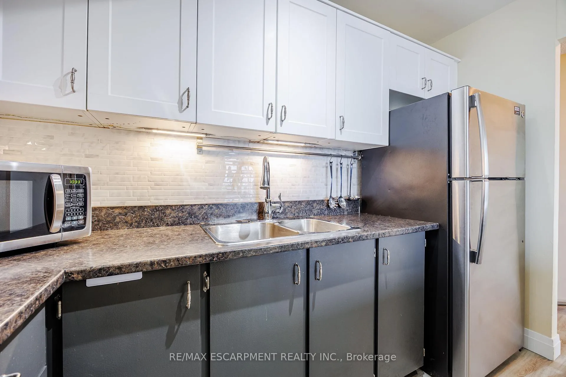 Photo 10 of Unit 2604, 150 Charlton Avenue E, Hamilton, Corktown — HOMEH