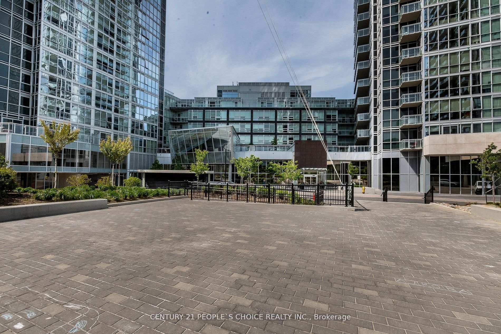 Photo 2 of Unit 524 E, 2908 Highway 7 E, Vaughan, Concord — HOMEH