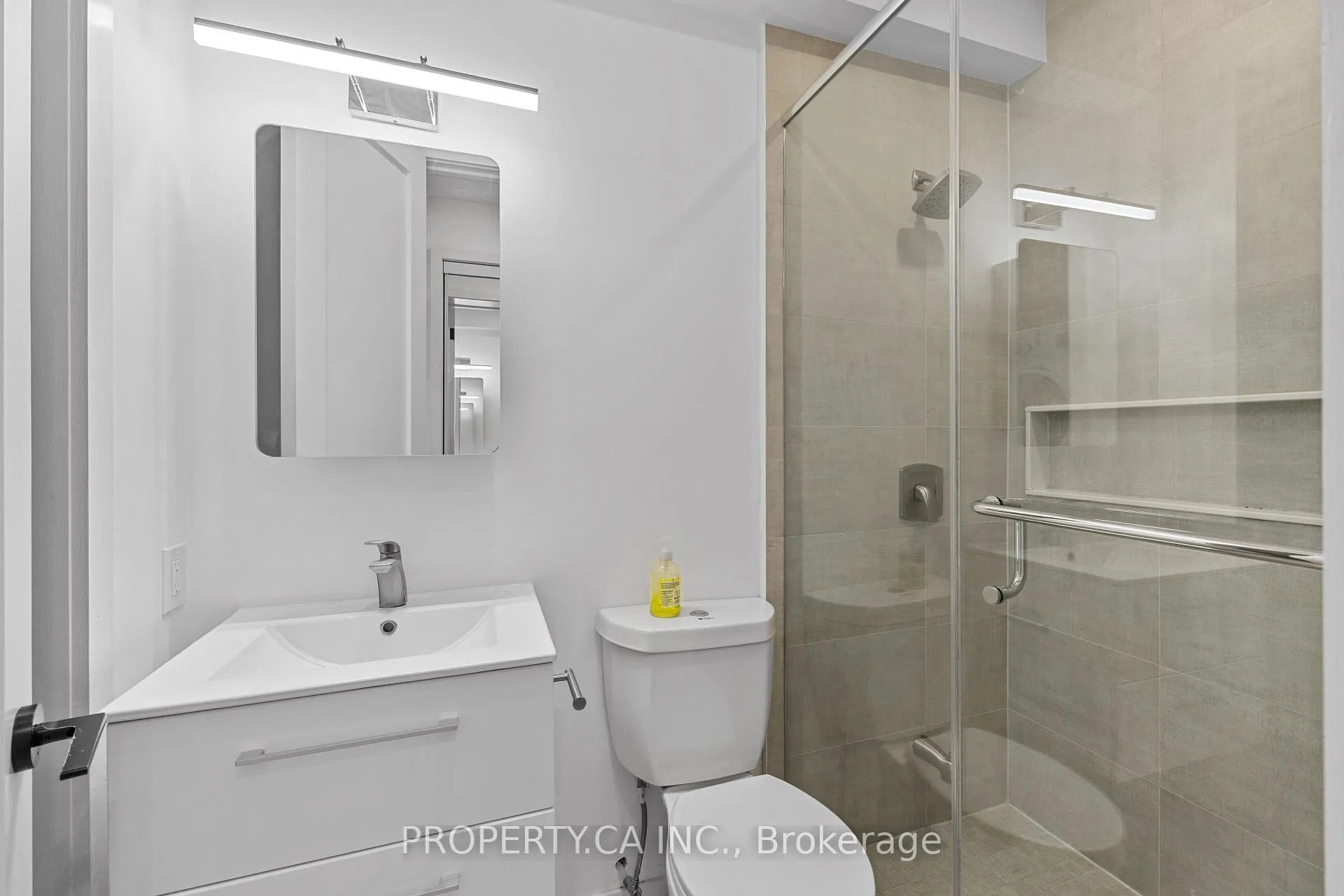 Photo 10 of Unit Ph302, 1989 Yonge Street, Toronto, Mount Pleasant East — HOMEH