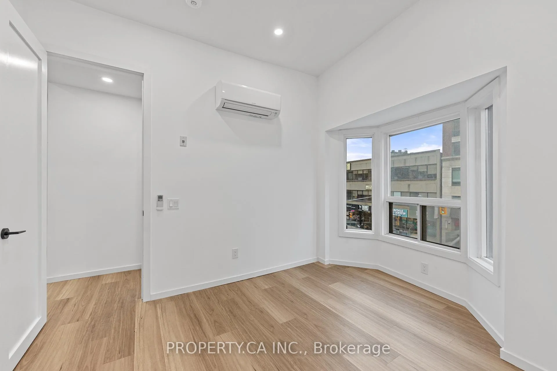 Photo 16 of Unit Ph302, 1989 Yonge Street, Toronto, Mount Pleasant East — HOMEH