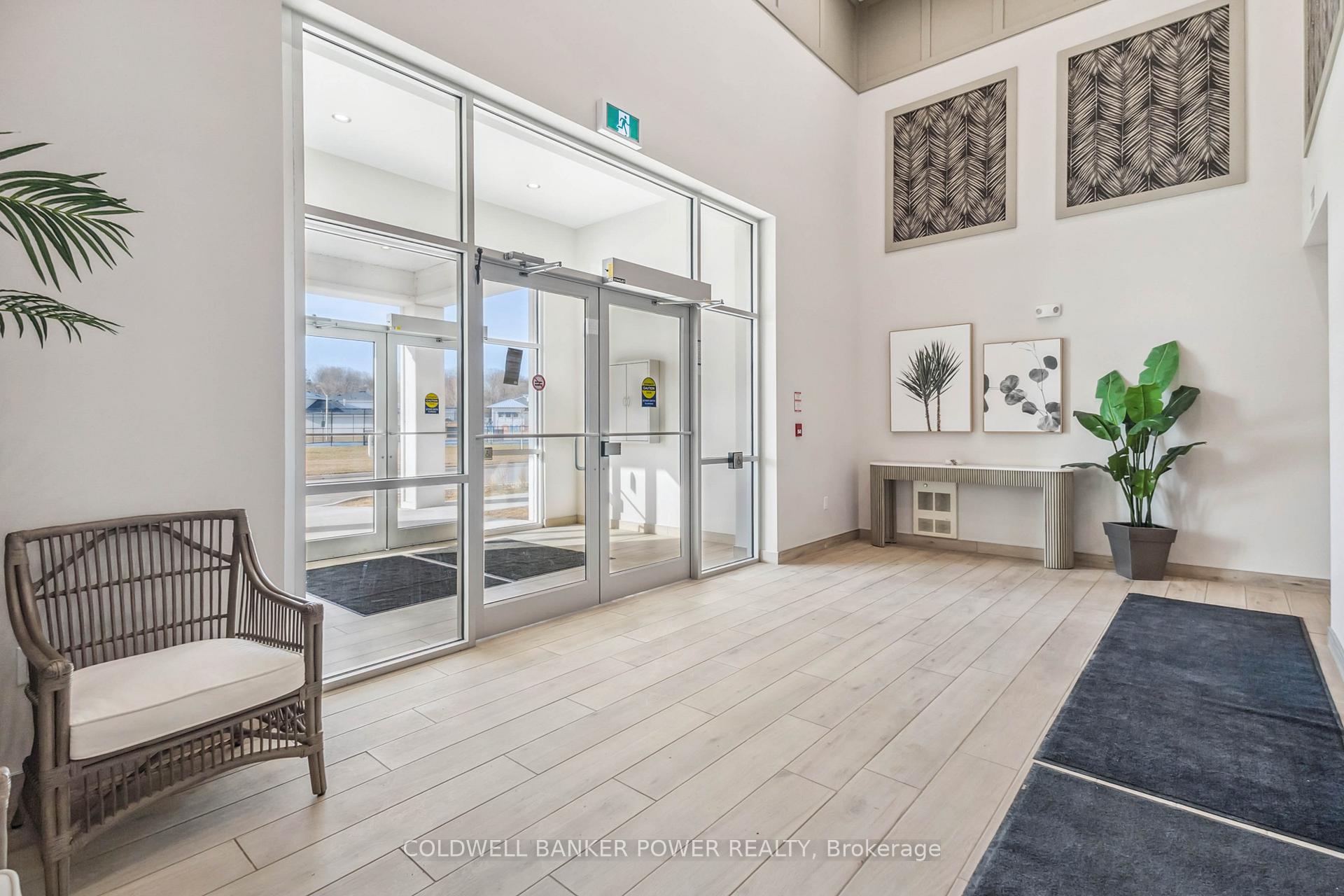 Photo 2 of Unit 305, 100 The Promenade, Central Elgin, Rural Central Elgin — HOMEH