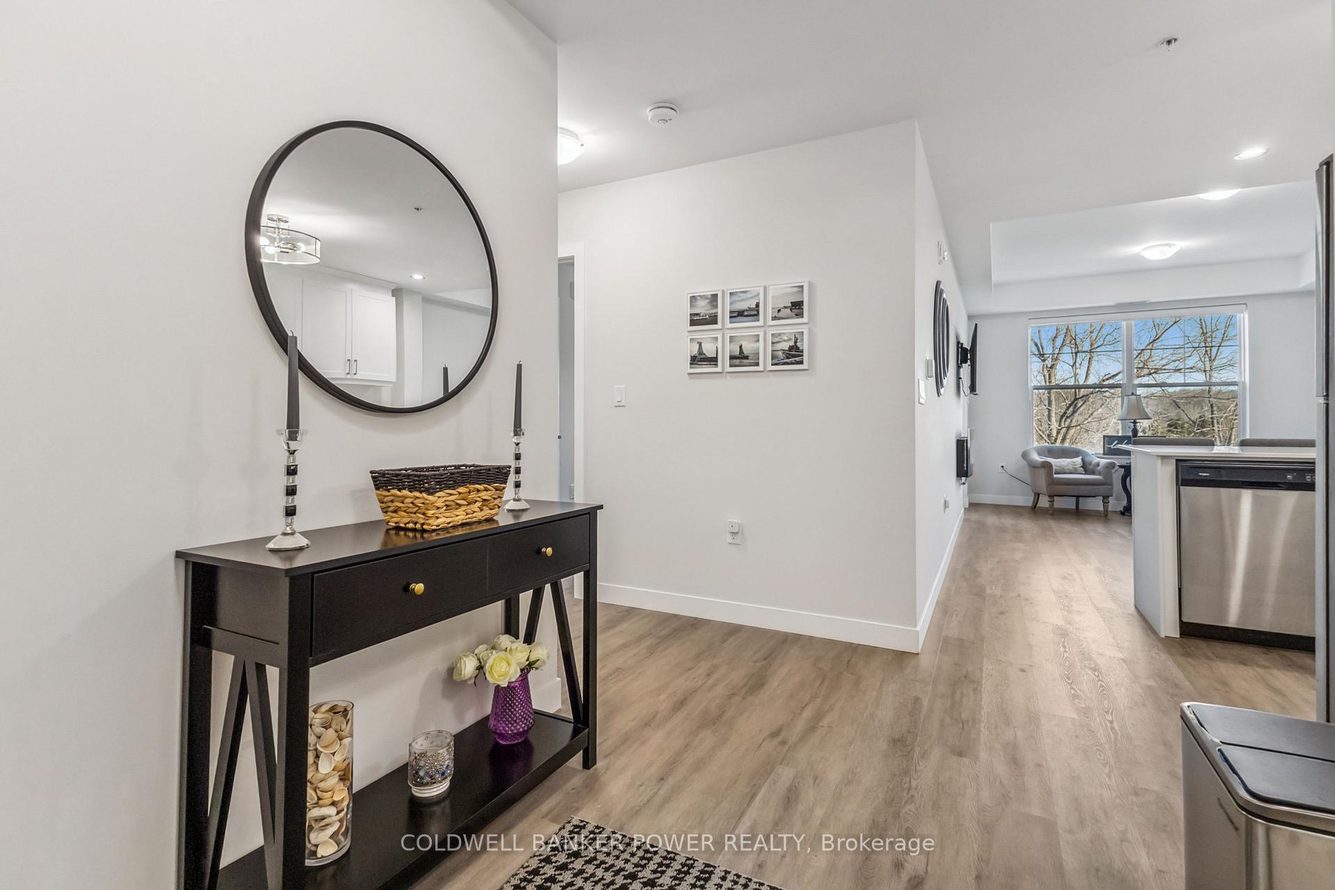 Photo 5 of Unit 305, 100 The Promenade, Central Elgin, Rural Central Elgin — HOMEH