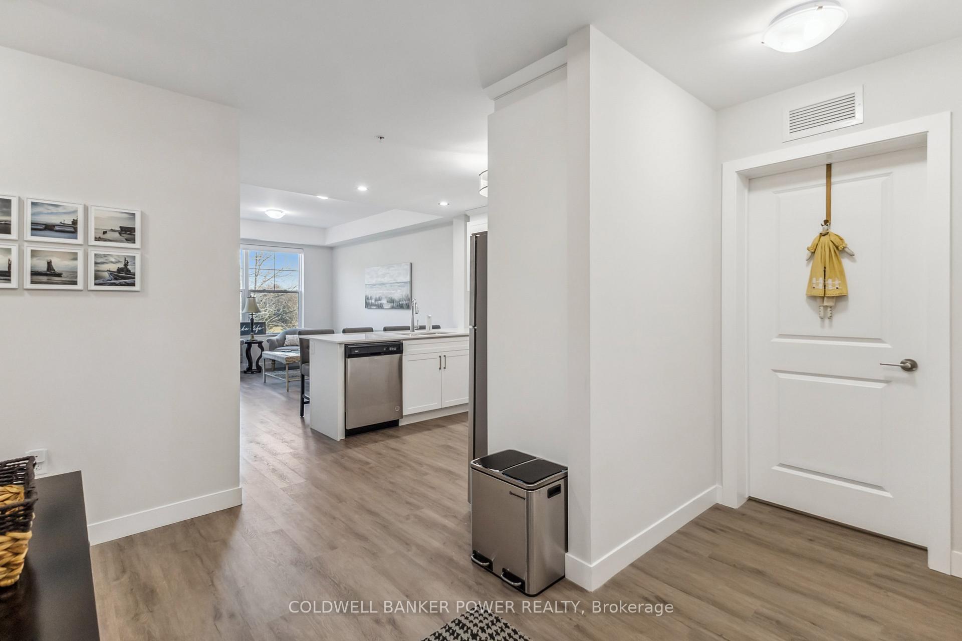 Photo 7 of Unit 305, 100 The Promenade, Central Elgin, Rural Central Elgin — HOMEH
