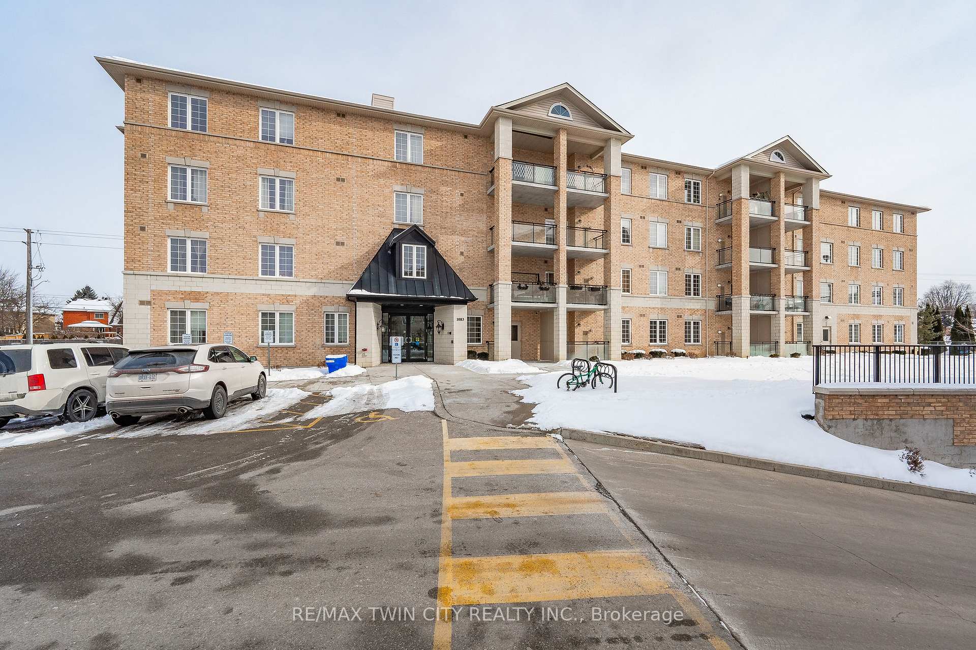 Front of Unit 409, 1083 Gordon Street