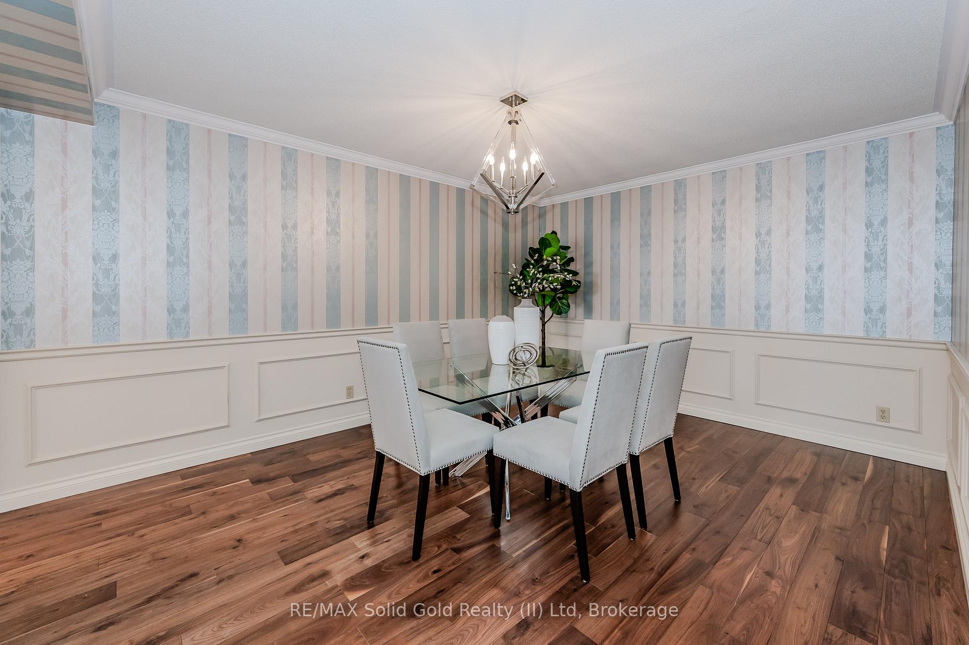 Photo 13 of Unit 403, 2 Lancaster Street E, Kitchener — HOMEH