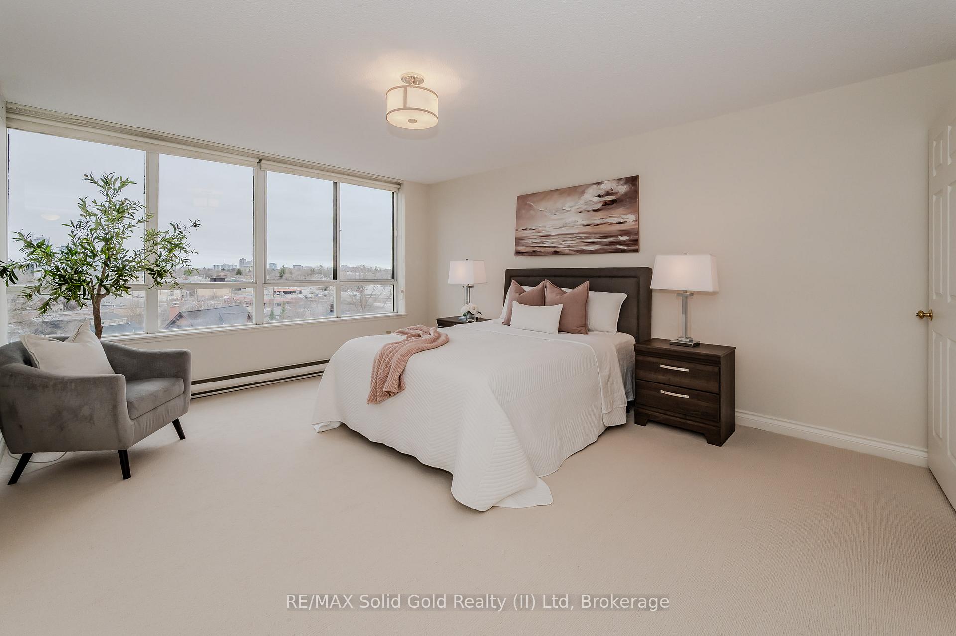 Photo 23 of Unit 403, 2 Lancaster Street E, Kitchener — HOMEH