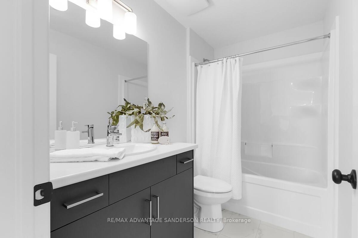 Photo 31 of Unit 123, 93 Stonefield Lane, Middlesex Centre, Ilderton — HOMEH