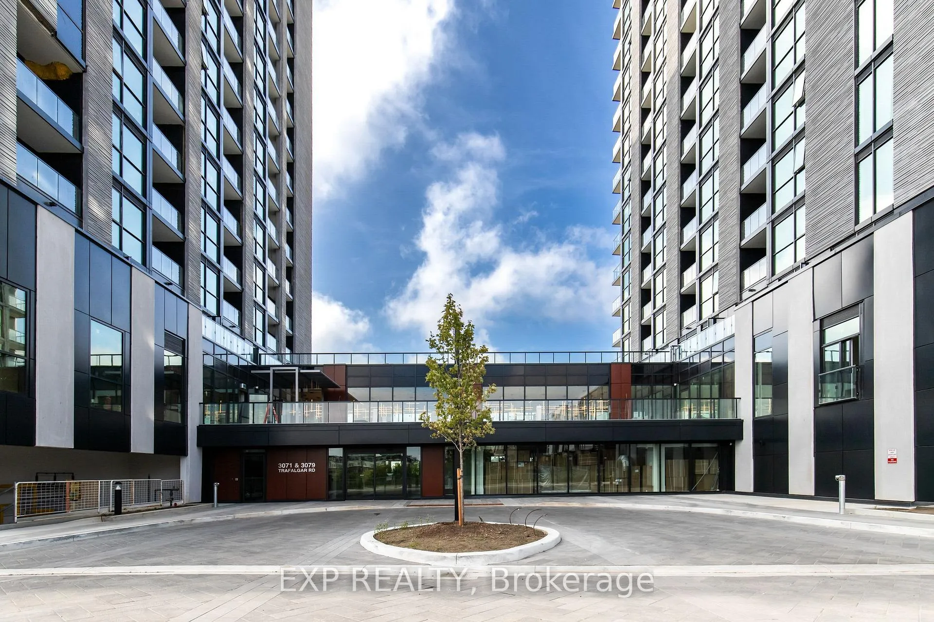 Photo 3 of Unit 407, 3079 Trafalgar Road, Oakville, Joshua Meadows — HOMEH