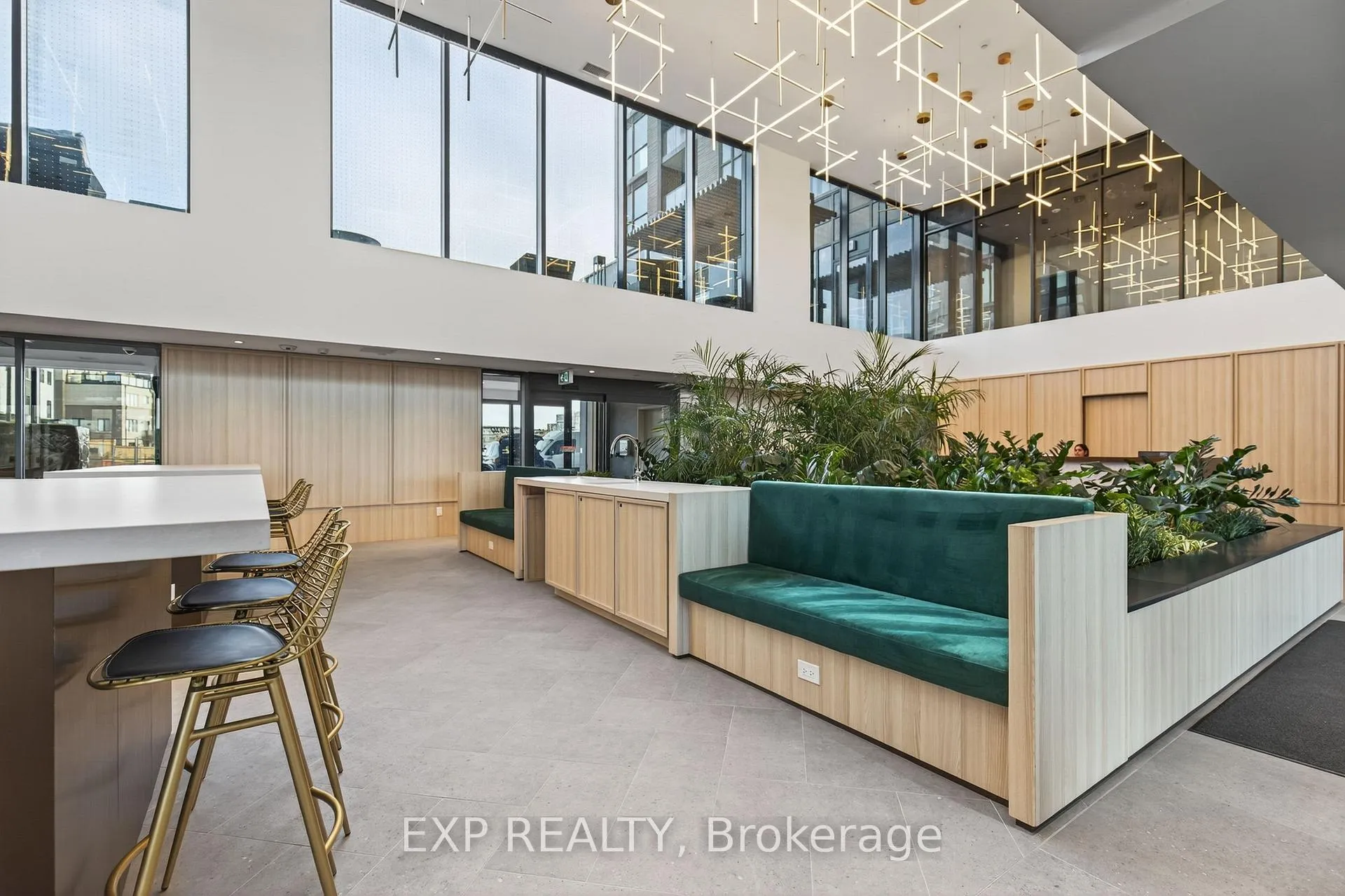Photo 9 of Unit 407, 3079 Trafalgar Road, Oakville, Joshua Meadows — HOMEH