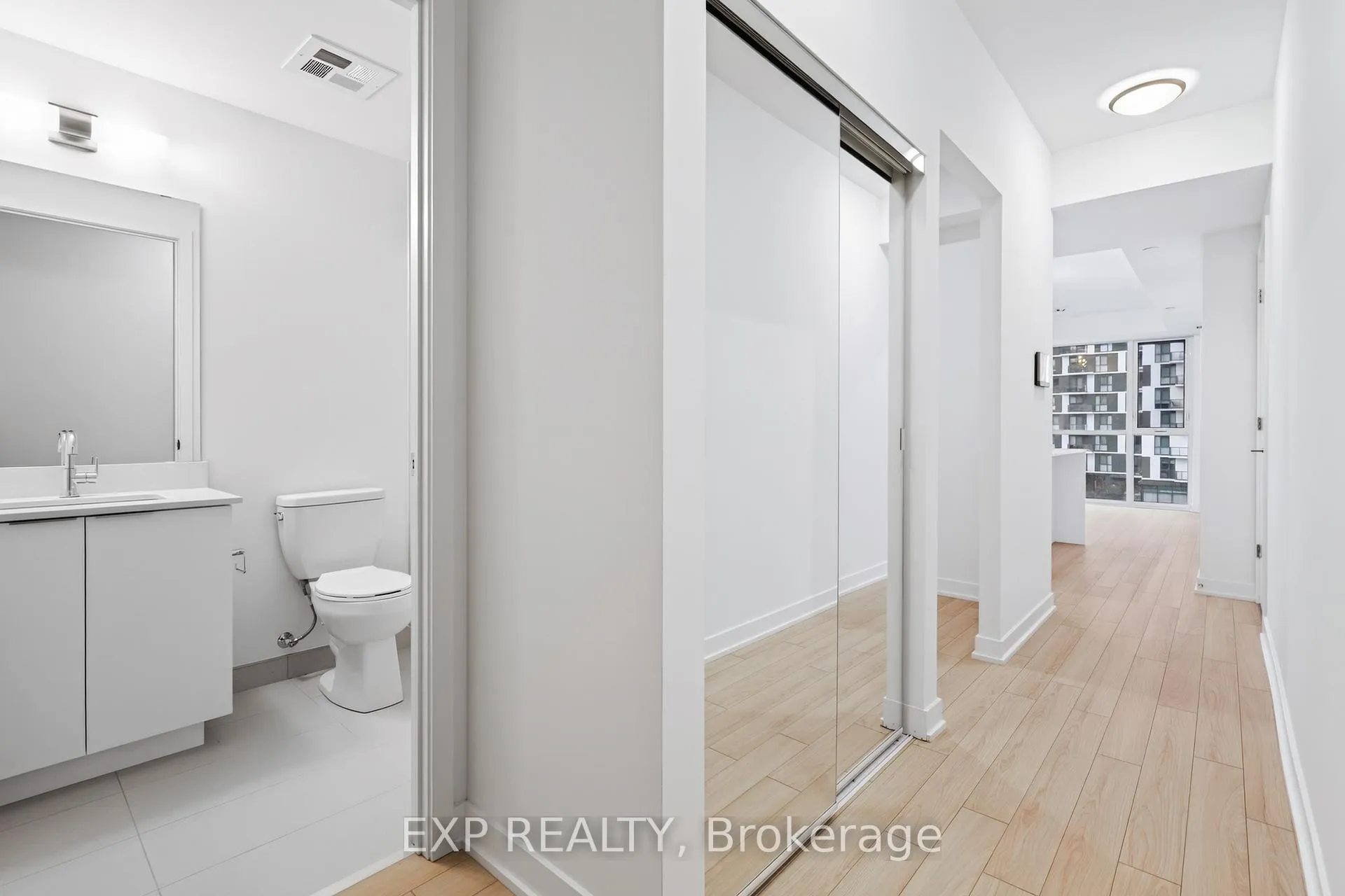 Photo 11 of Unit 407, 3079 Trafalgar Road, Oakville, Joshua Meadows — HOMEH