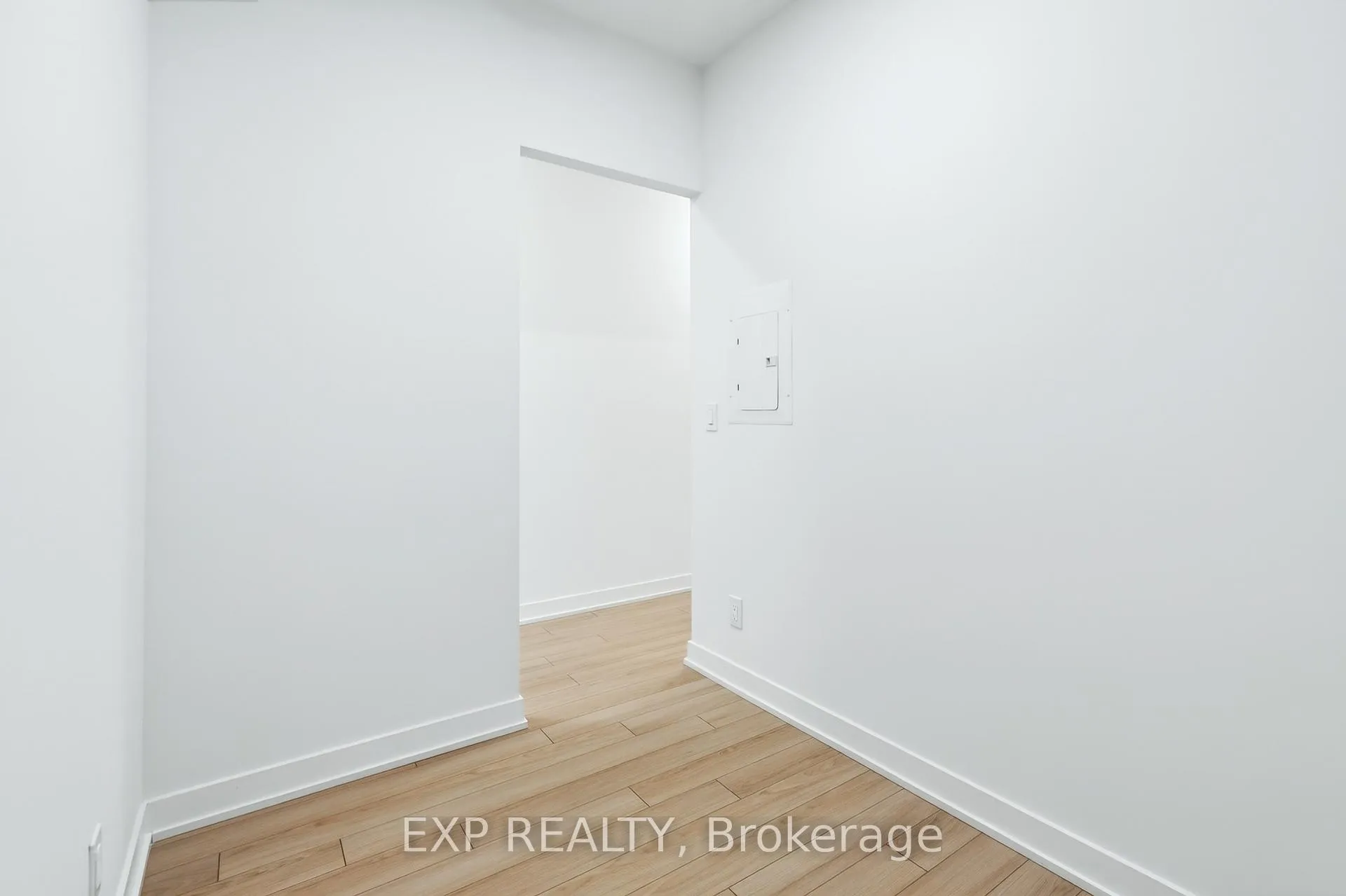 Photo 16 of Unit 407, 3079 Trafalgar Road, Oakville, Joshua Meadows — HOMEH