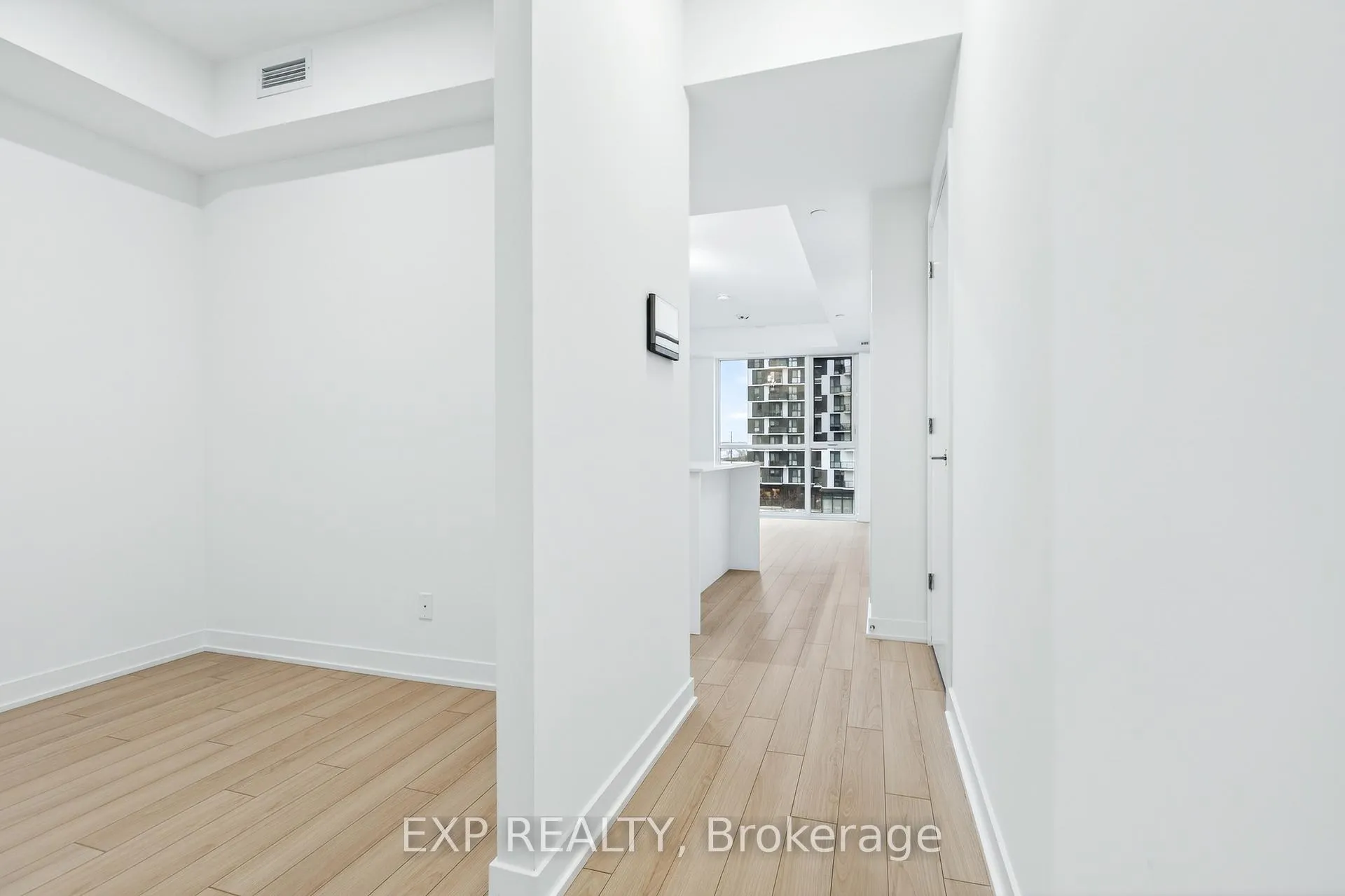 Photo 18 of Unit 407, 3079 Trafalgar Road, Oakville, Joshua Meadows — HOMEH