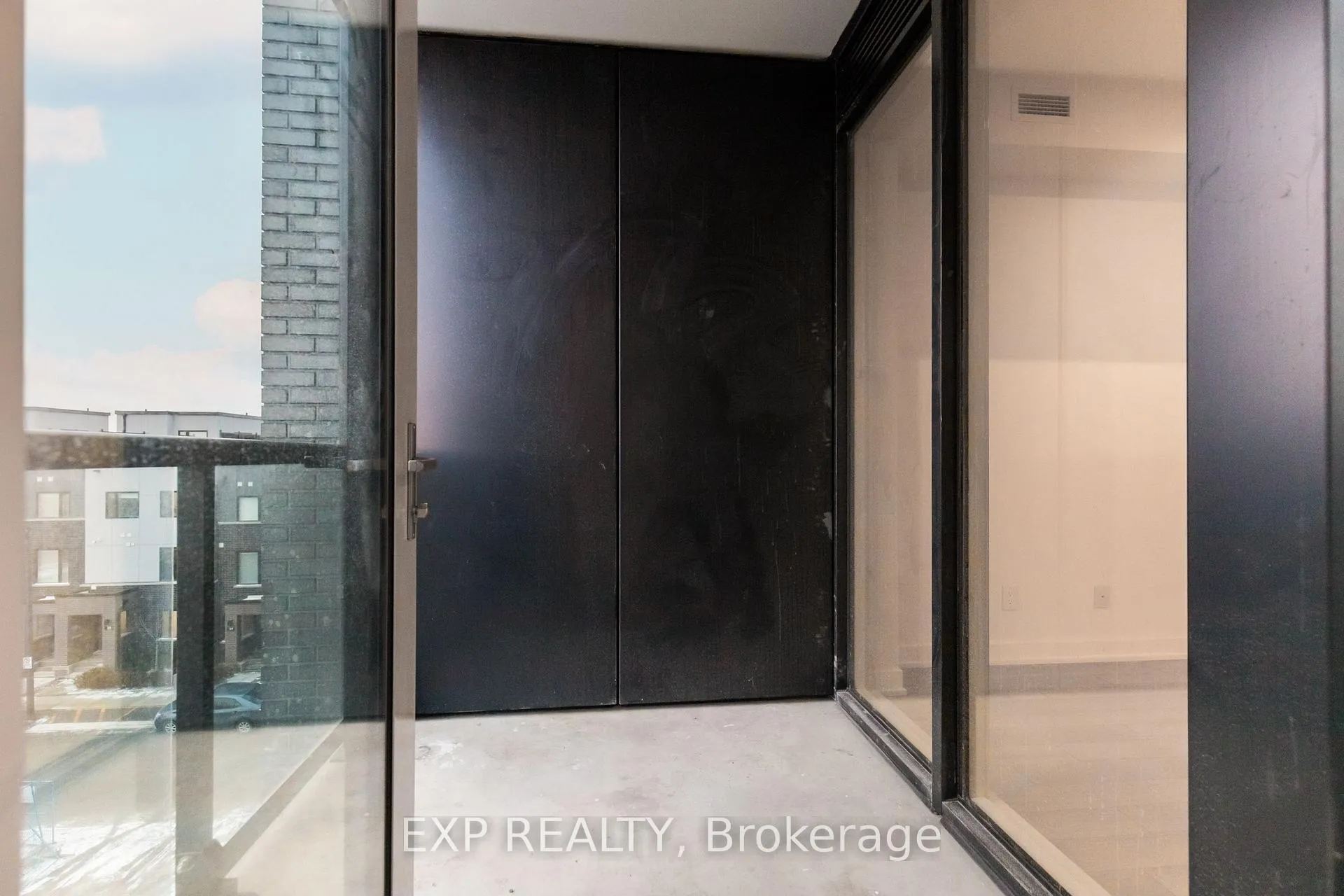 Photo 36 of Unit 407, 3079 Trafalgar Road, Oakville, Joshua Meadows — HOMEH