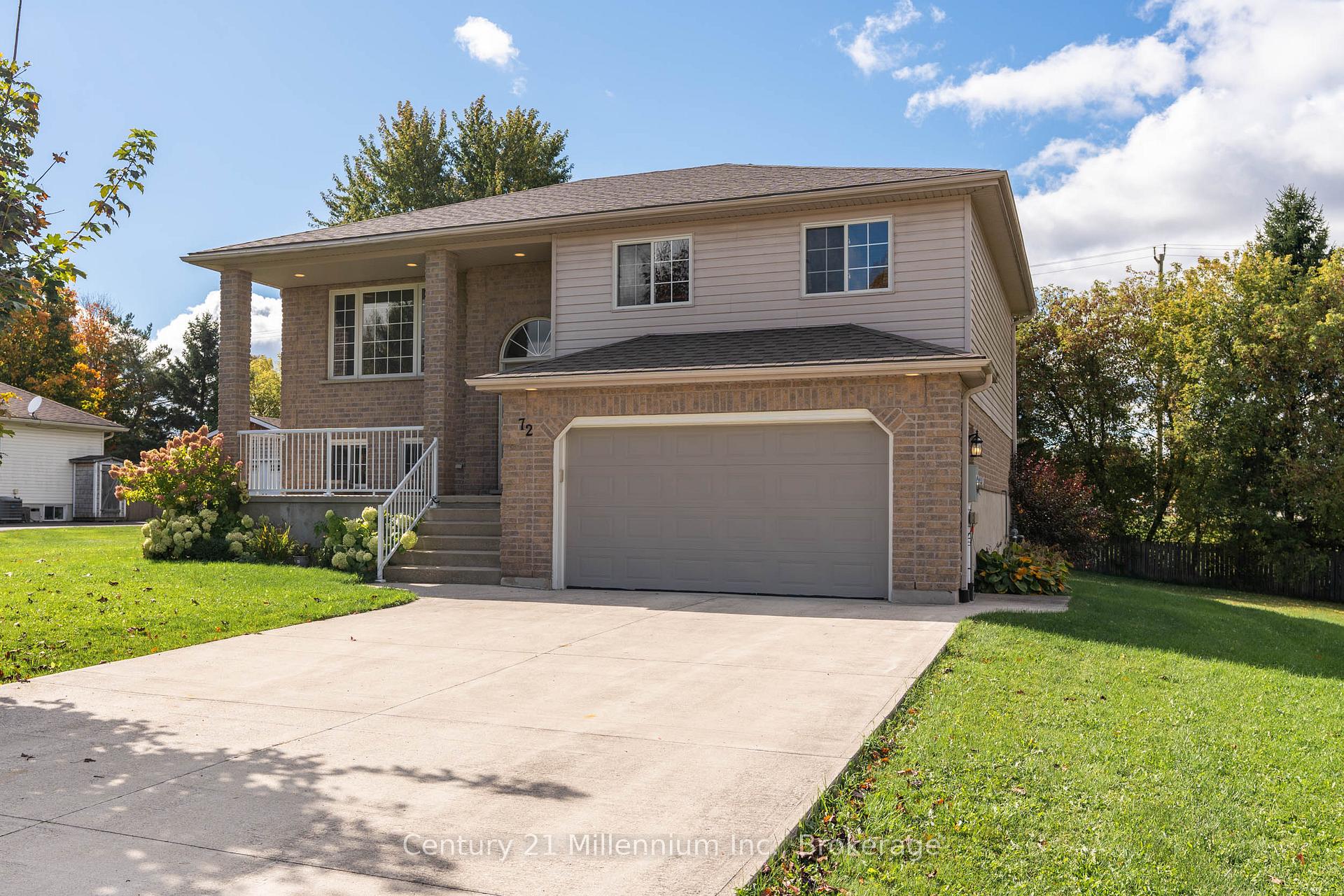 Photo 3 of 72 Jane Street, Chatsworth — HOMEH
