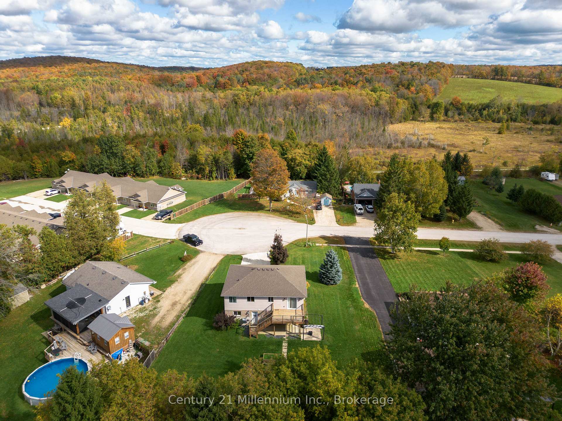 Photo 4 of 72 Jane Street, Chatsworth — HOMEH