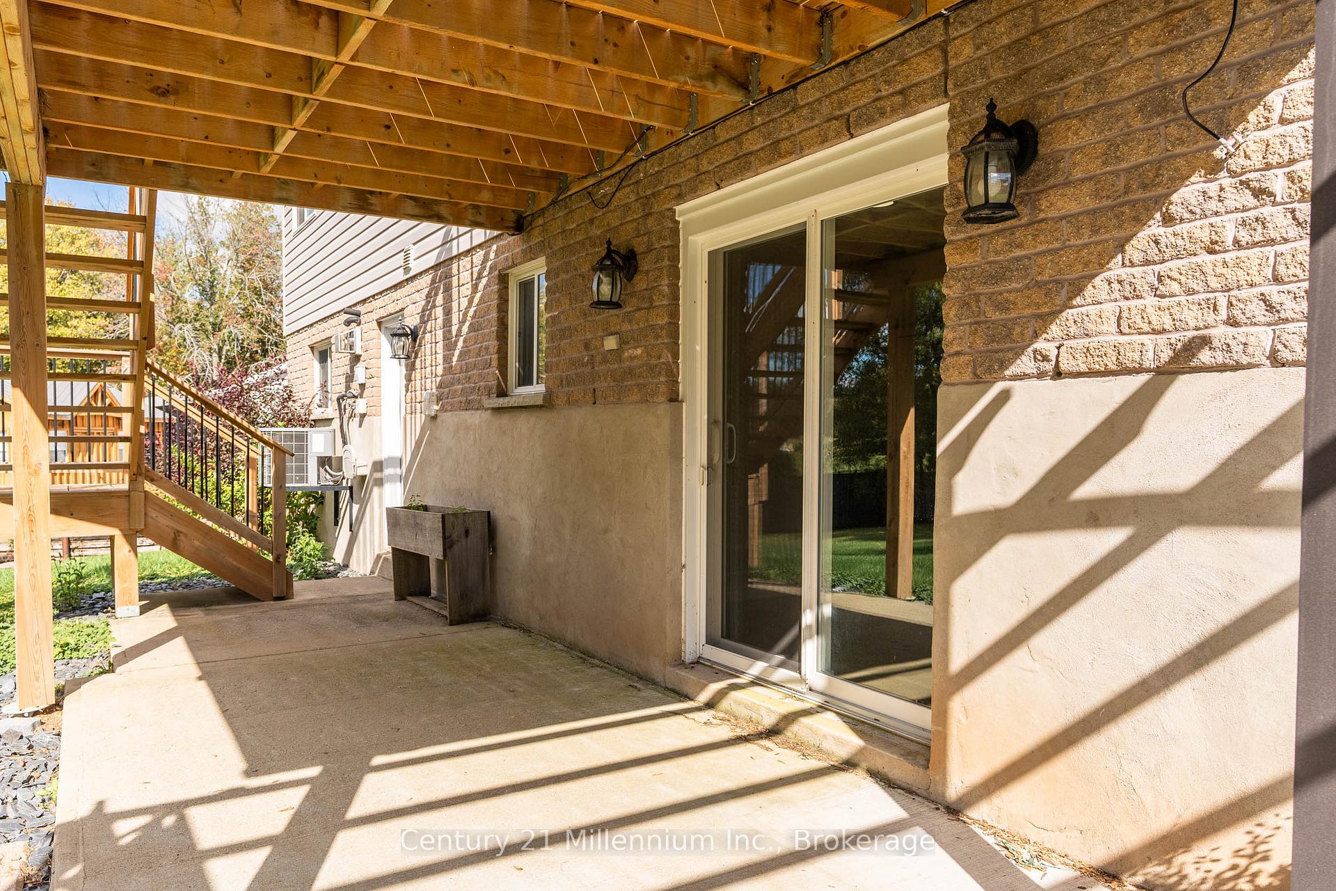 Photo 42 of 72 Jane Street, Chatsworth — HOMEH
