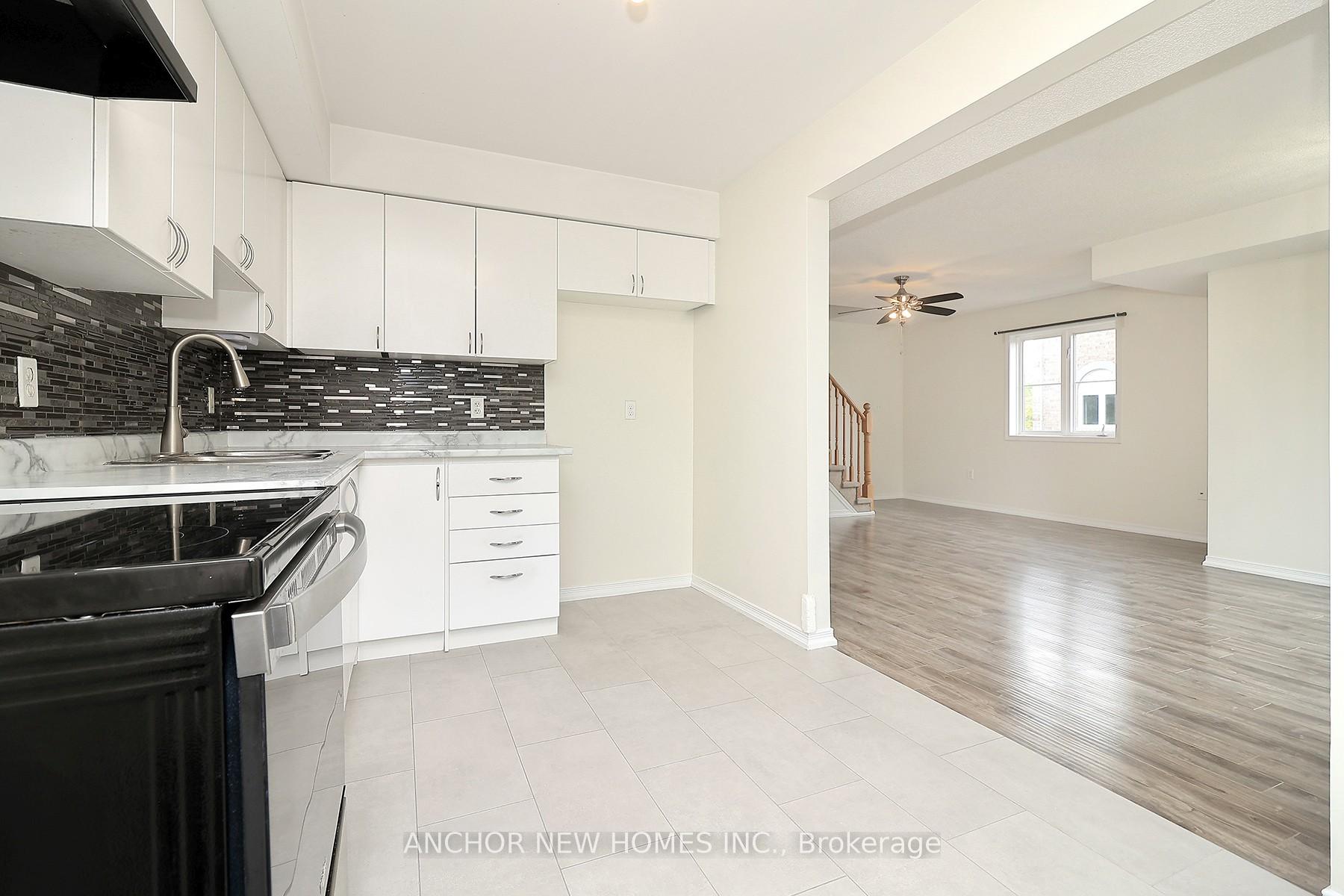 Photo 18 of Unit 7, 19 Cheltenham Road, Barrie, Georgian Drive — HOMEH