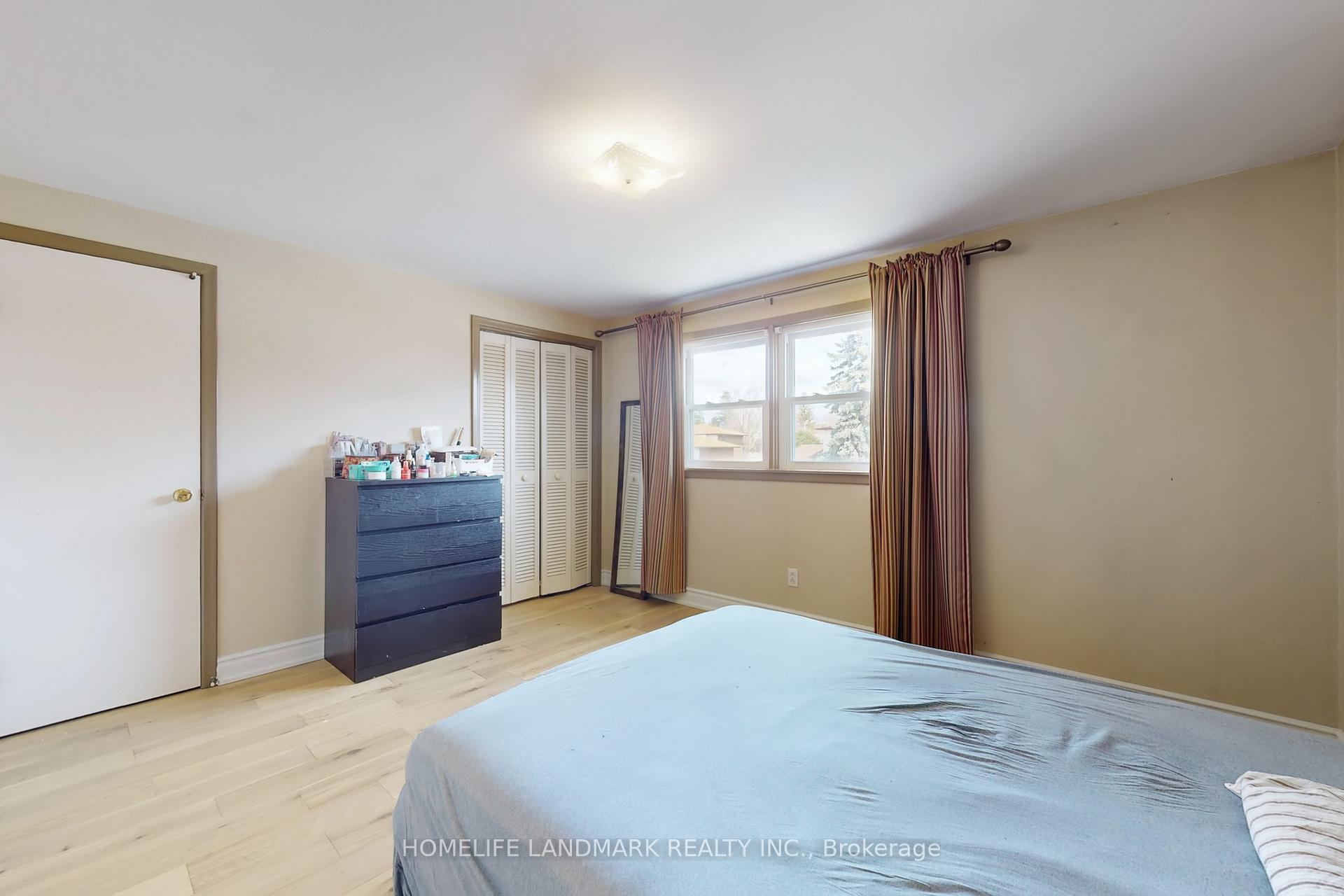 Photo 25 of 54 Hills Road, Ajax, South East — HOMEH