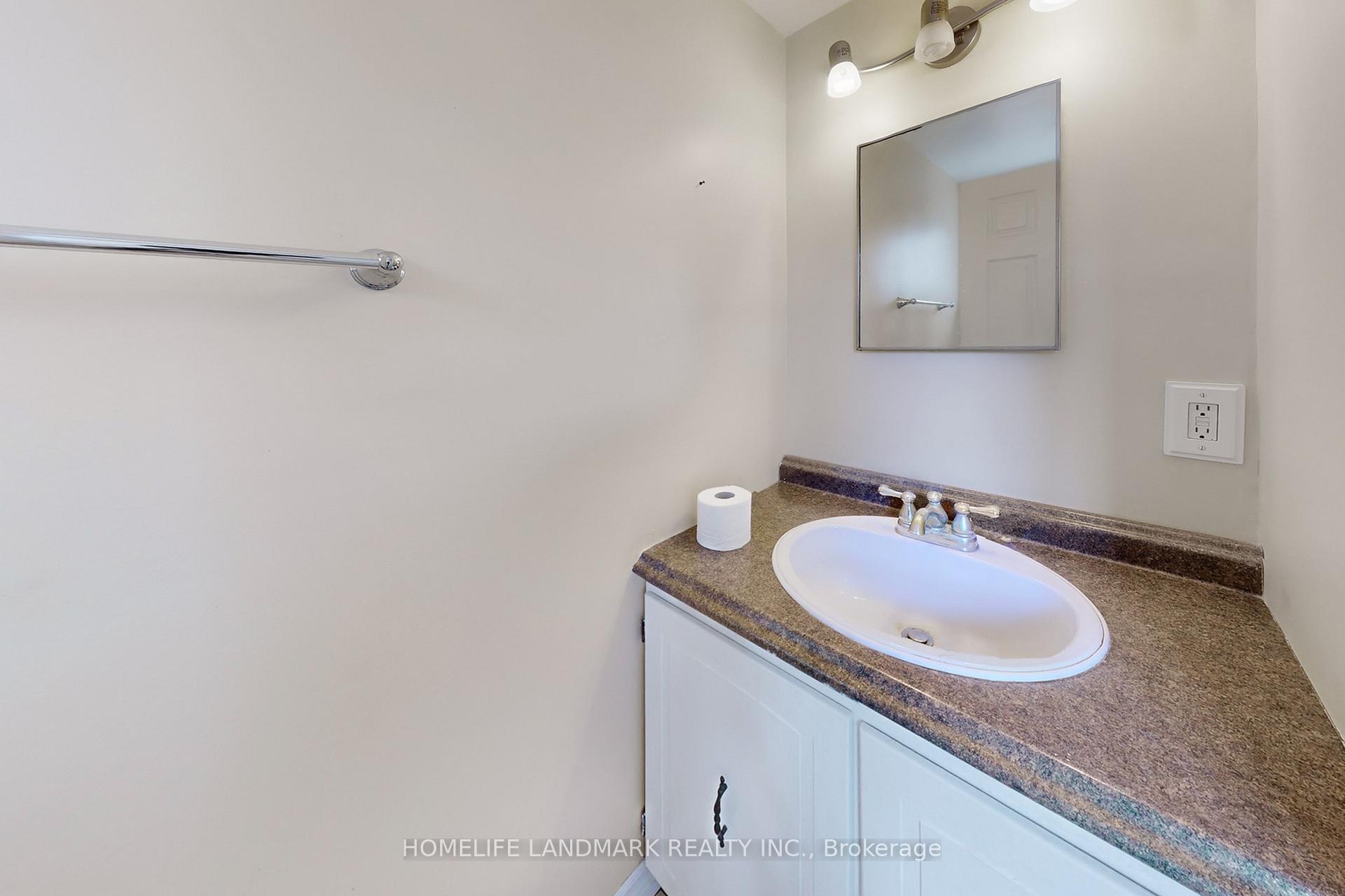 Photo 33 of 54 Hills Road, Ajax, South East — HOMEH