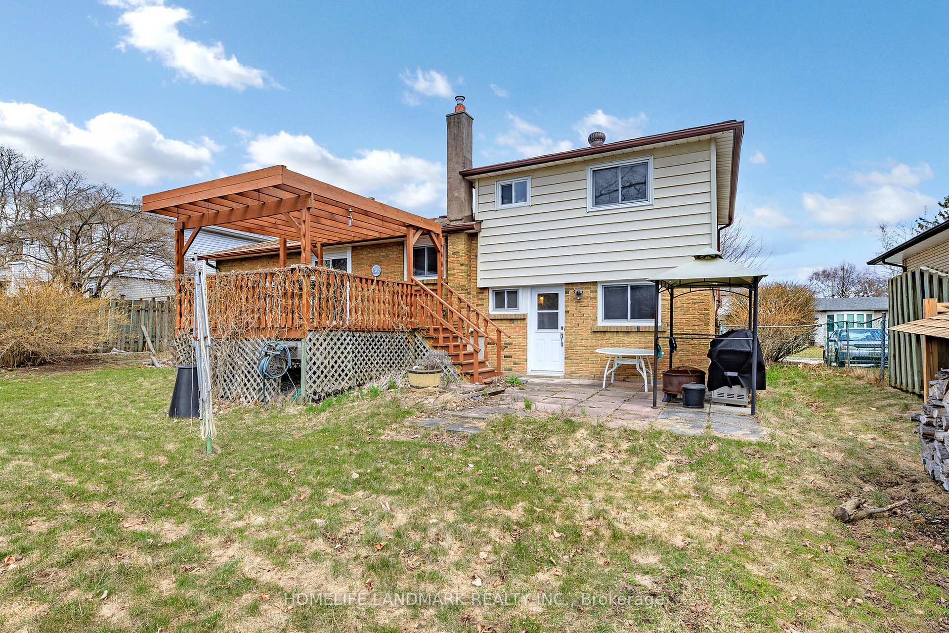 Photo 44 of 54 Hills Road, Ajax, South East — HOMEH