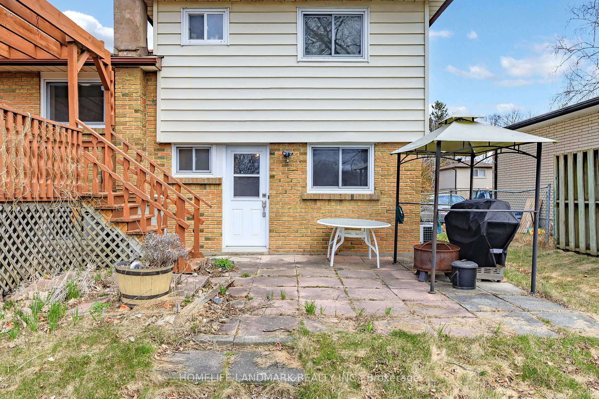 Photo 45 of 54 Hills Road, Ajax, South East — HOMEH