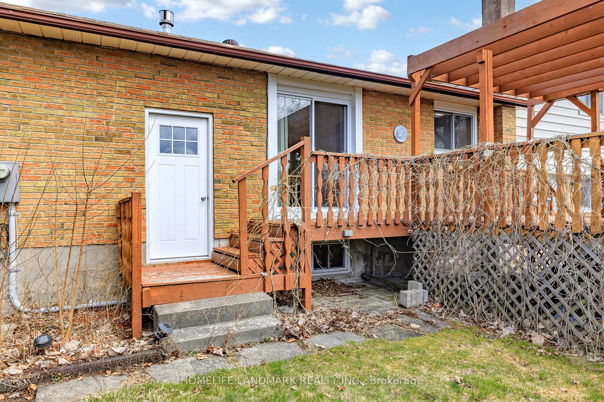 Photo 47 of 54 Hills Road, Ajax, South East — HOMEH