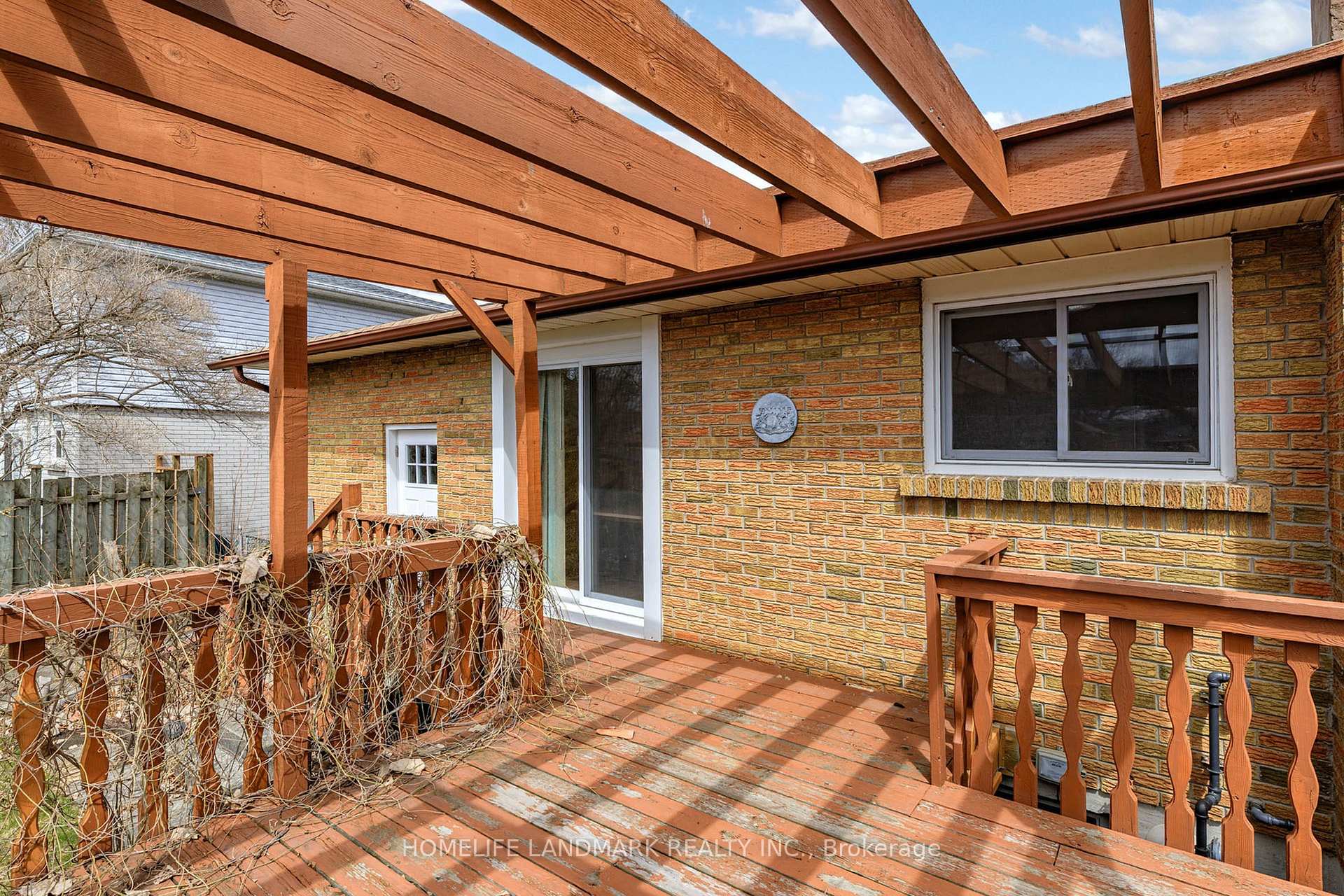 Photo 48 of 54 Hills Road, Ajax, South East — HOMEH