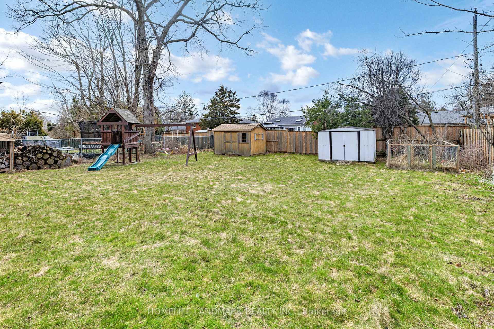 Photo 49 of 54 Hills Road, Ajax, South East — HOMEH