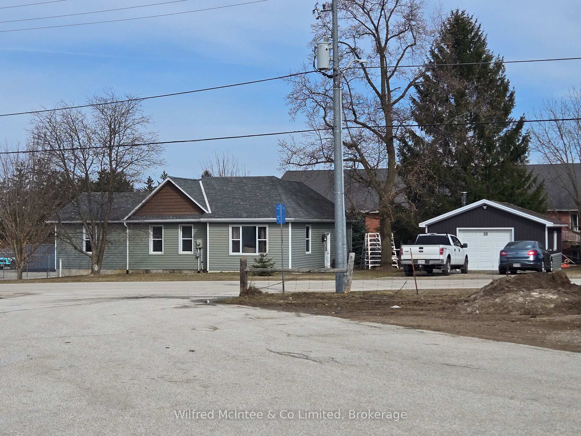 Photo 3 of 10 Wallace Street, Brockton — HOMEH