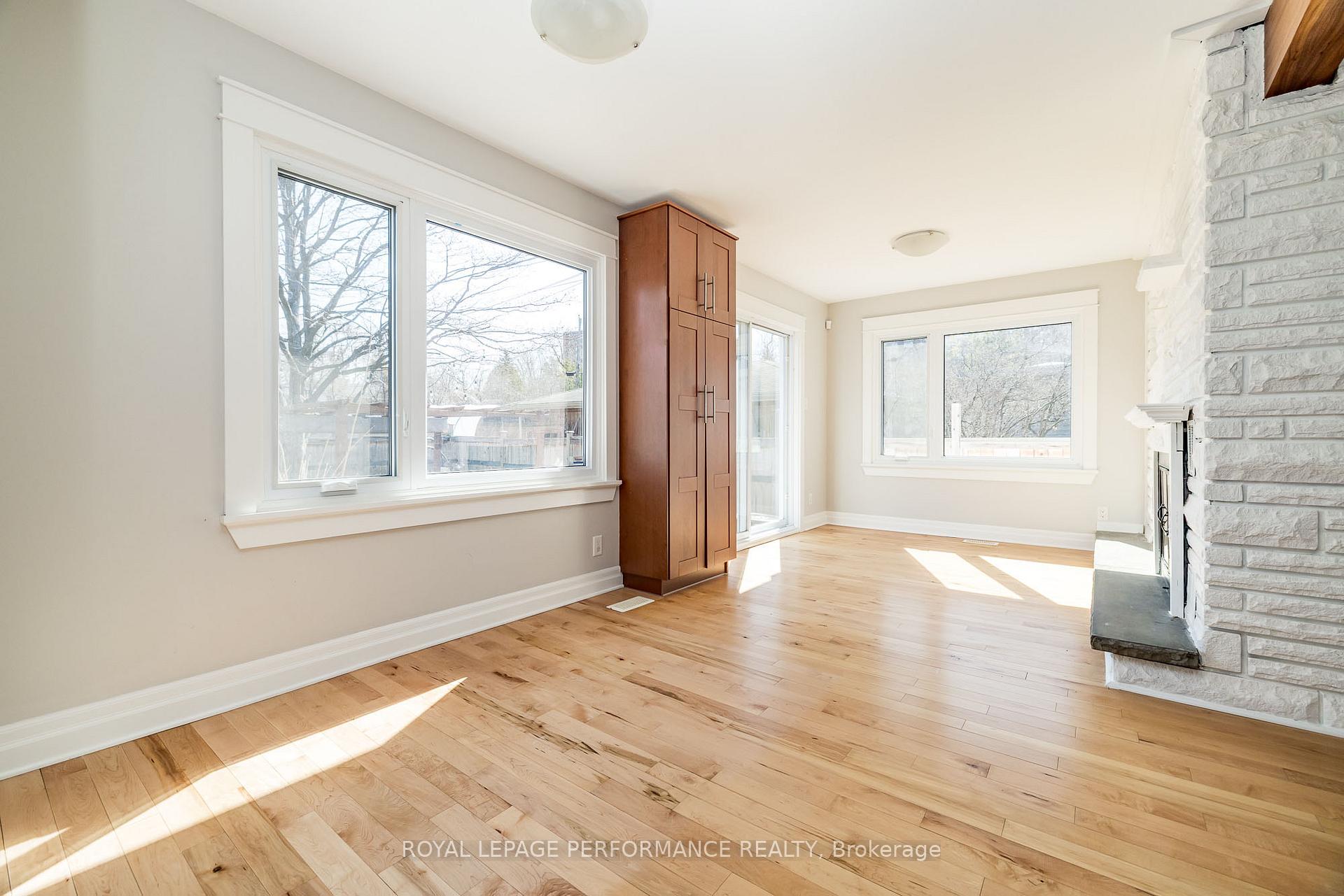 Photo 15 of 3 Birchwood Drive, Ottawa, City View/Skyline/Fisher Heights/Parkwood Hills — HOMEH