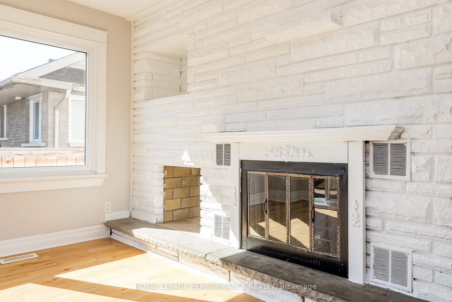 Photo 17 of 3 Birchwood Drive, Ottawa, City View/Skyline/Fisher Heights/Parkwood Hills — HOMEH