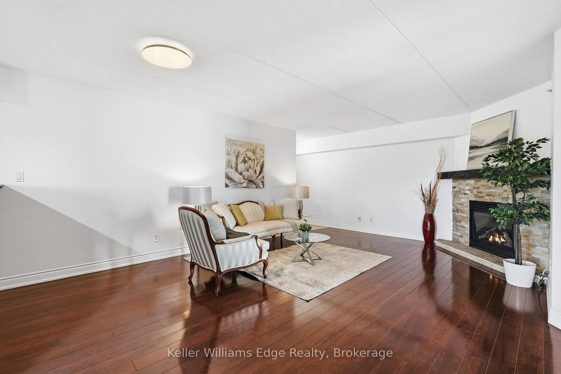 Photo 7 of Unit 315, 1480 Bishops Gate, Oakville, Glen Abbey — HOMEH