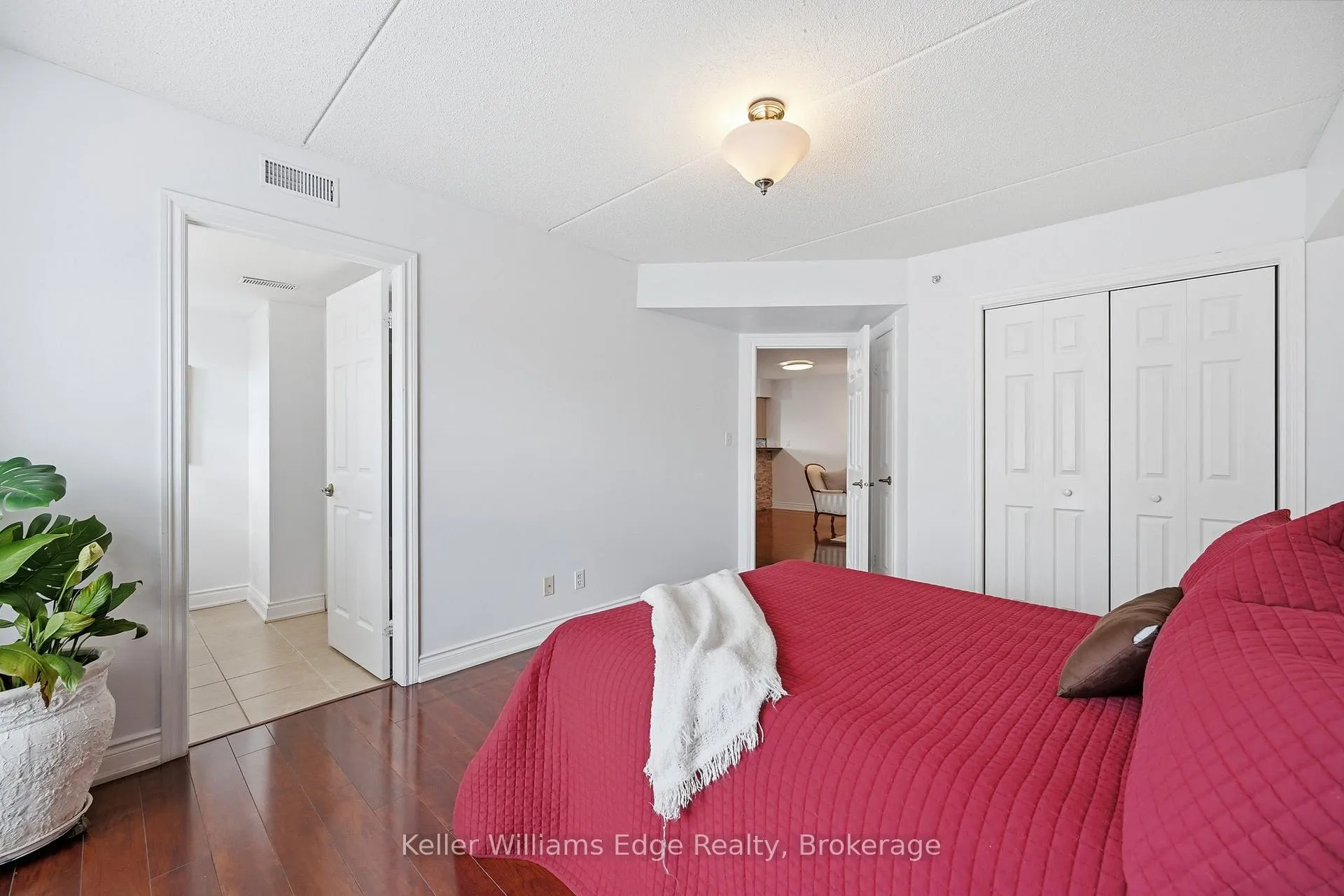 Photo 13 of Unit 315, 1480 Bishops Gate, Oakville, Glen Abbey — HOMEH
