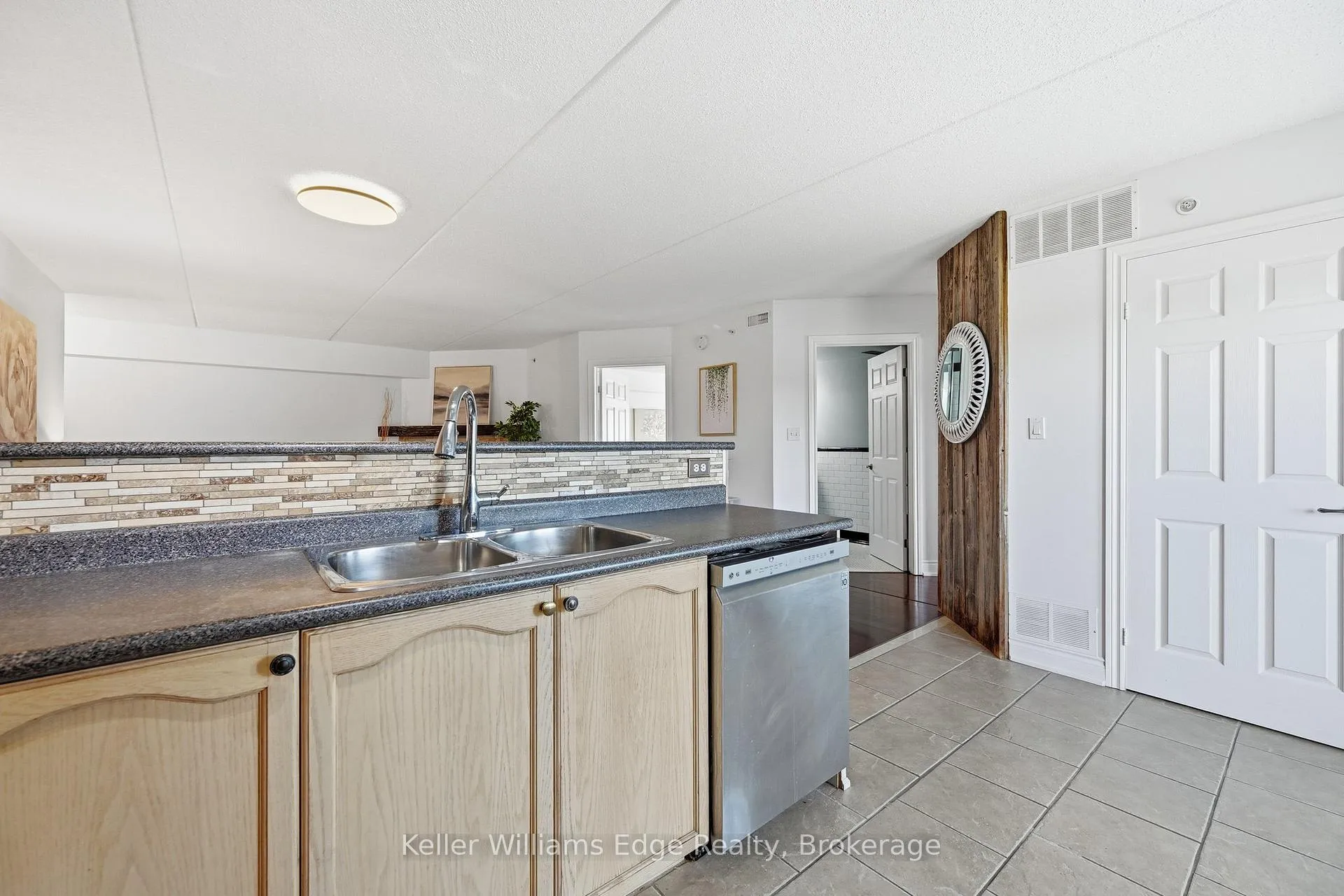 Photo 22 of Unit 315, 1480 Bishops Gate, Oakville, Glen Abbey — HOMEH
