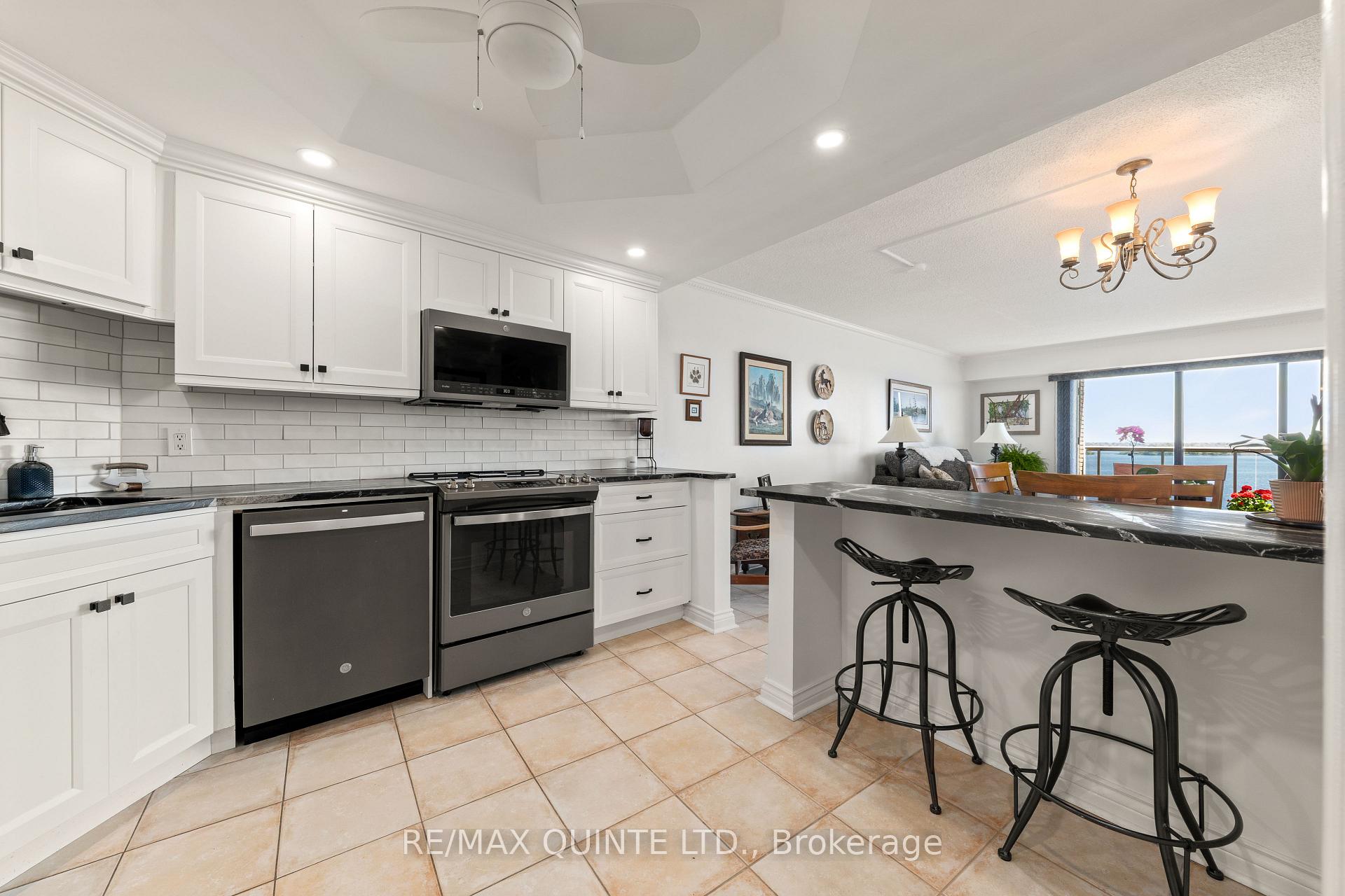 Photo 15 of Unit 1004, 2 South Front Street S, Belleville, Belleville Ward — HOMEH