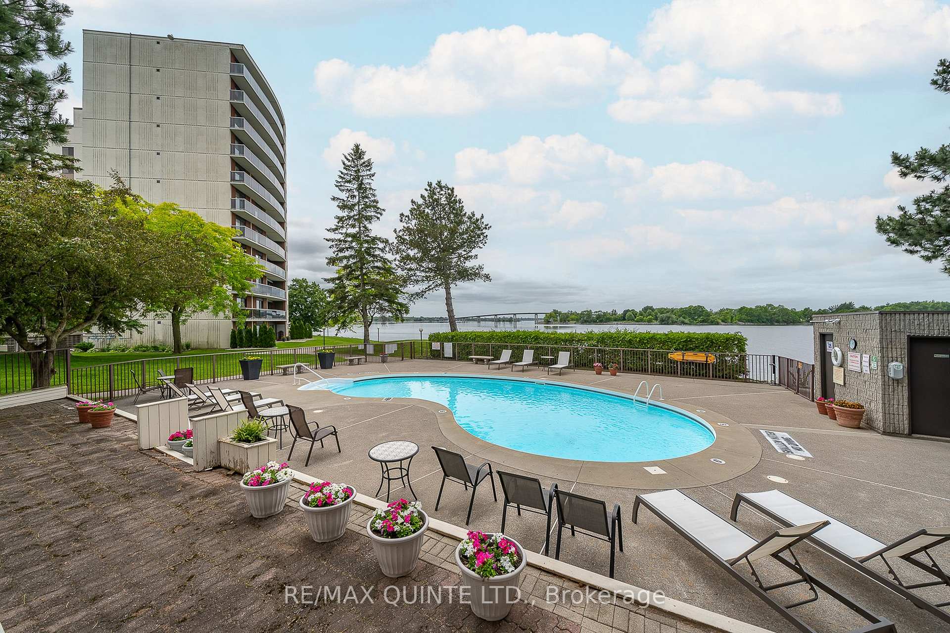 Photo 38 of Unit 1004, 2 South Front Street S, Belleville, Belleville Ward — HOMEH