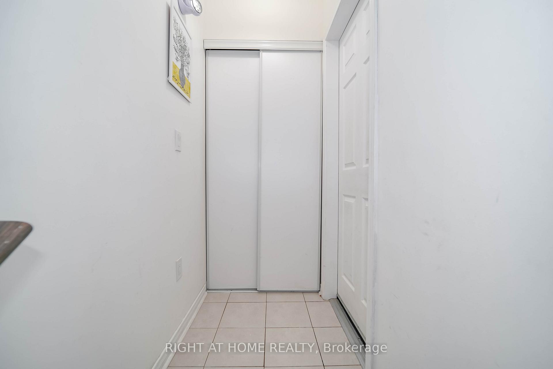 Photo 11 of Unit 6, 33 Island Road, Scarborough, Rouge — HOMEH