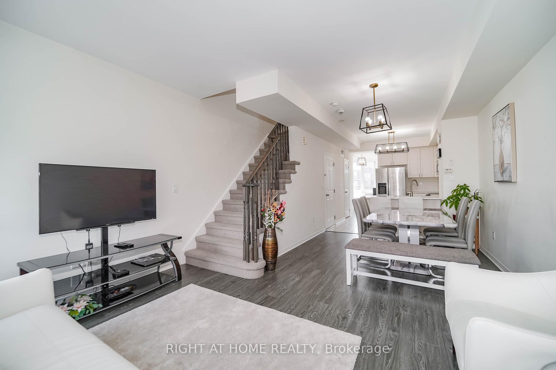 Photo 23 of Unit 6, 33 Island Road, Scarborough, Rouge — HOMEH