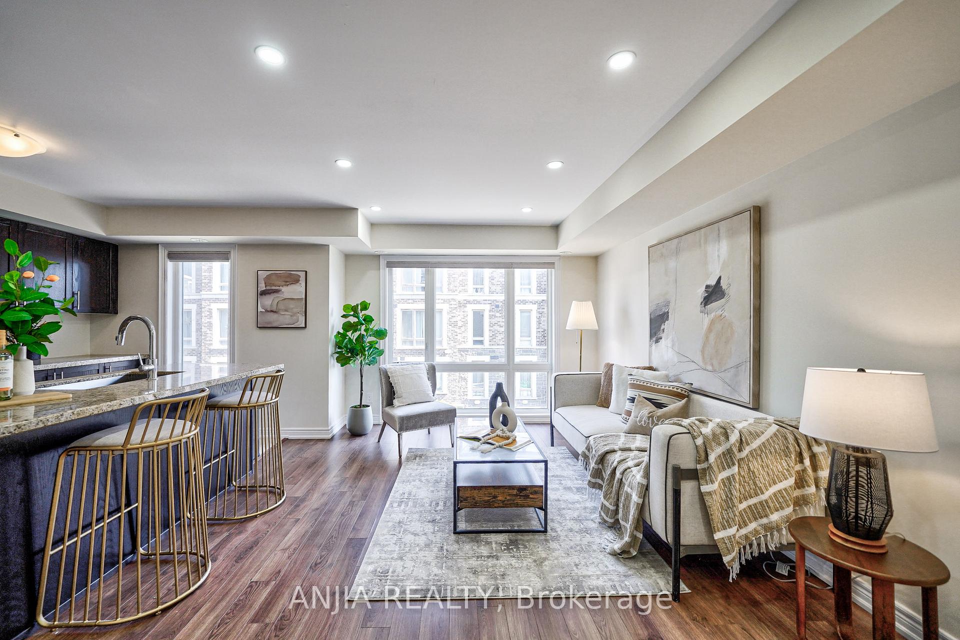 Photo 6 of Unit 216, 10 Dunsheath Way, Markham, Cornell — HOMEH