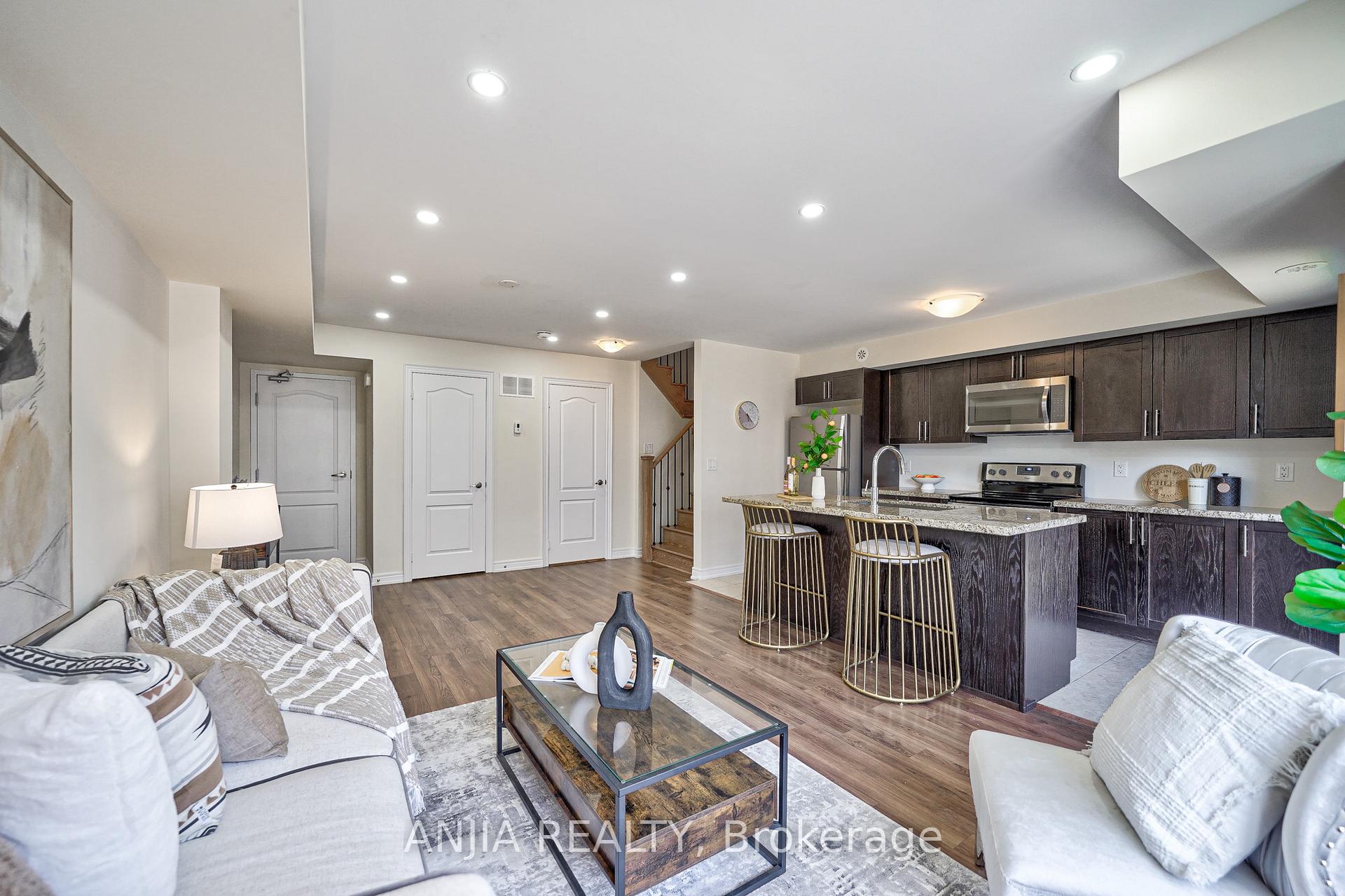 Photo 15 of Unit 216, 10 Dunsheath Way, Markham, Cornell — HOMEH
