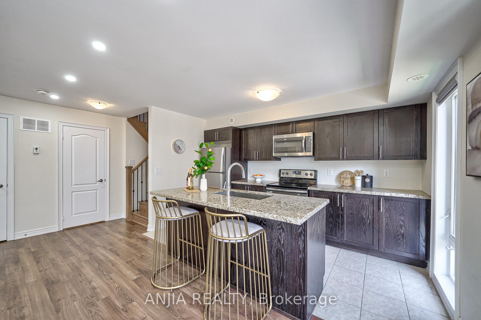 Photo 16 of Unit 216, 10 Dunsheath Way, Markham, Cornell — HOMEH