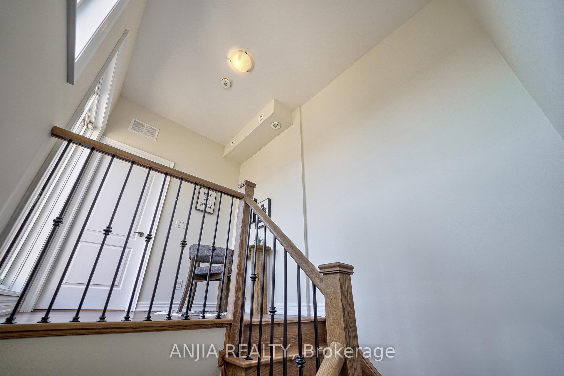 Photo 31 of Unit 216, 10 Dunsheath Way, Markham, Cornell — HOMEH