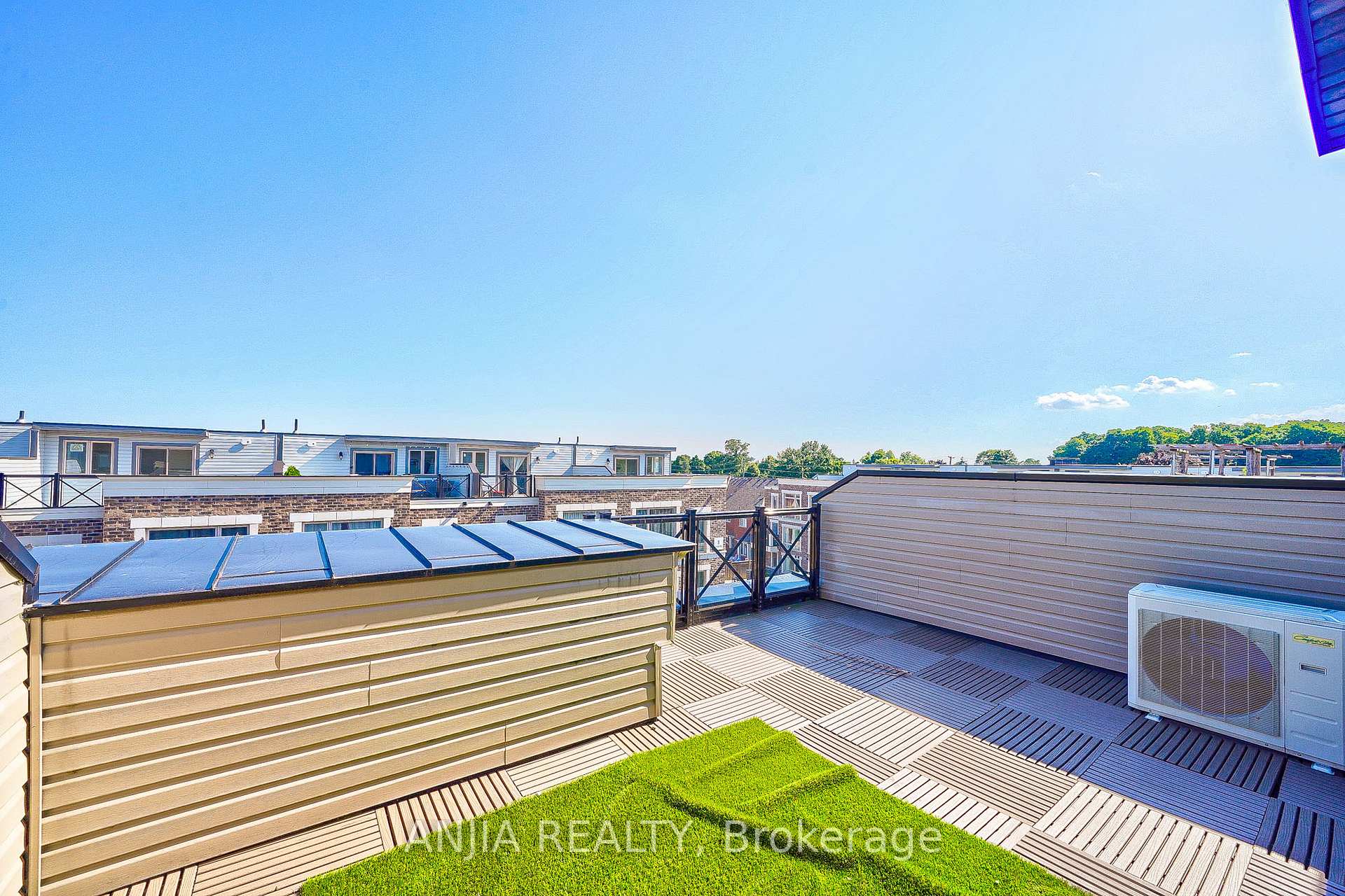 Photo 33 of Unit 216, 10 Dunsheath Way, Markham, Cornell — HOMEH