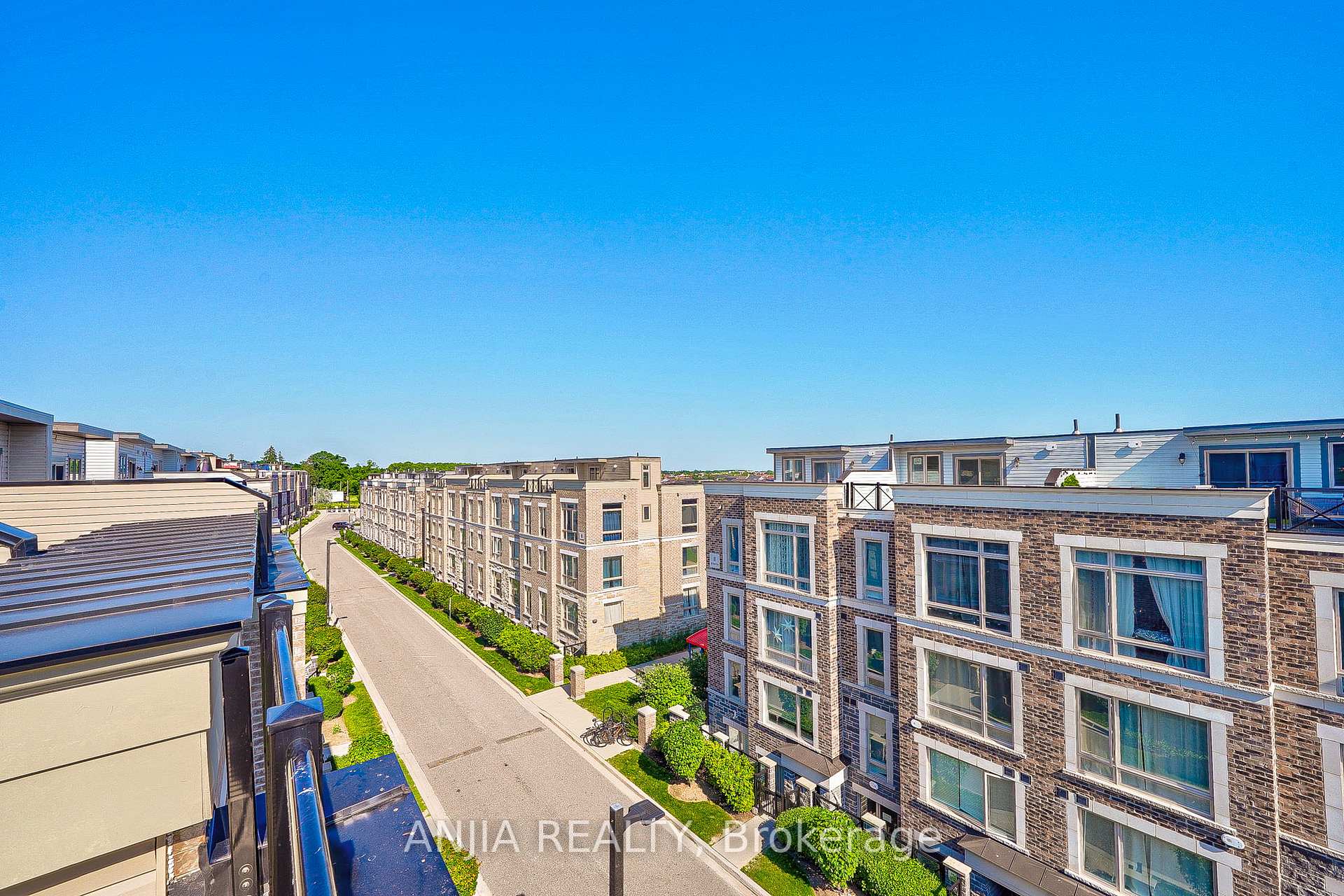 Photo 36 of Unit 216, 10 Dunsheath Way, Markham, Cornell — HOMEH