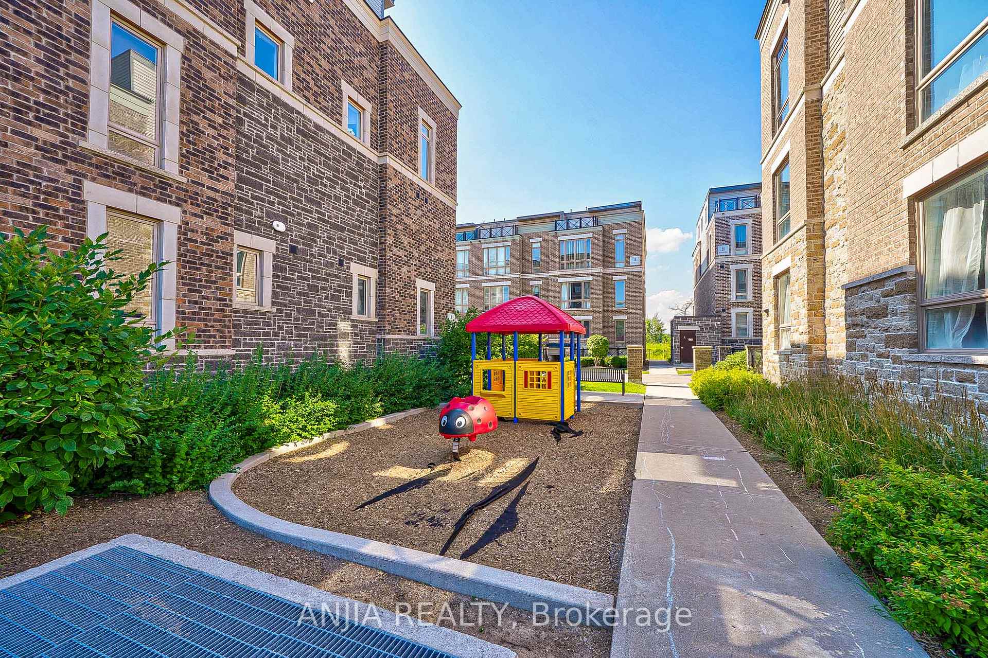 Photo 38 of Unit 216, 10 Dunsheath Way, Markham, Cornell — HOMEH